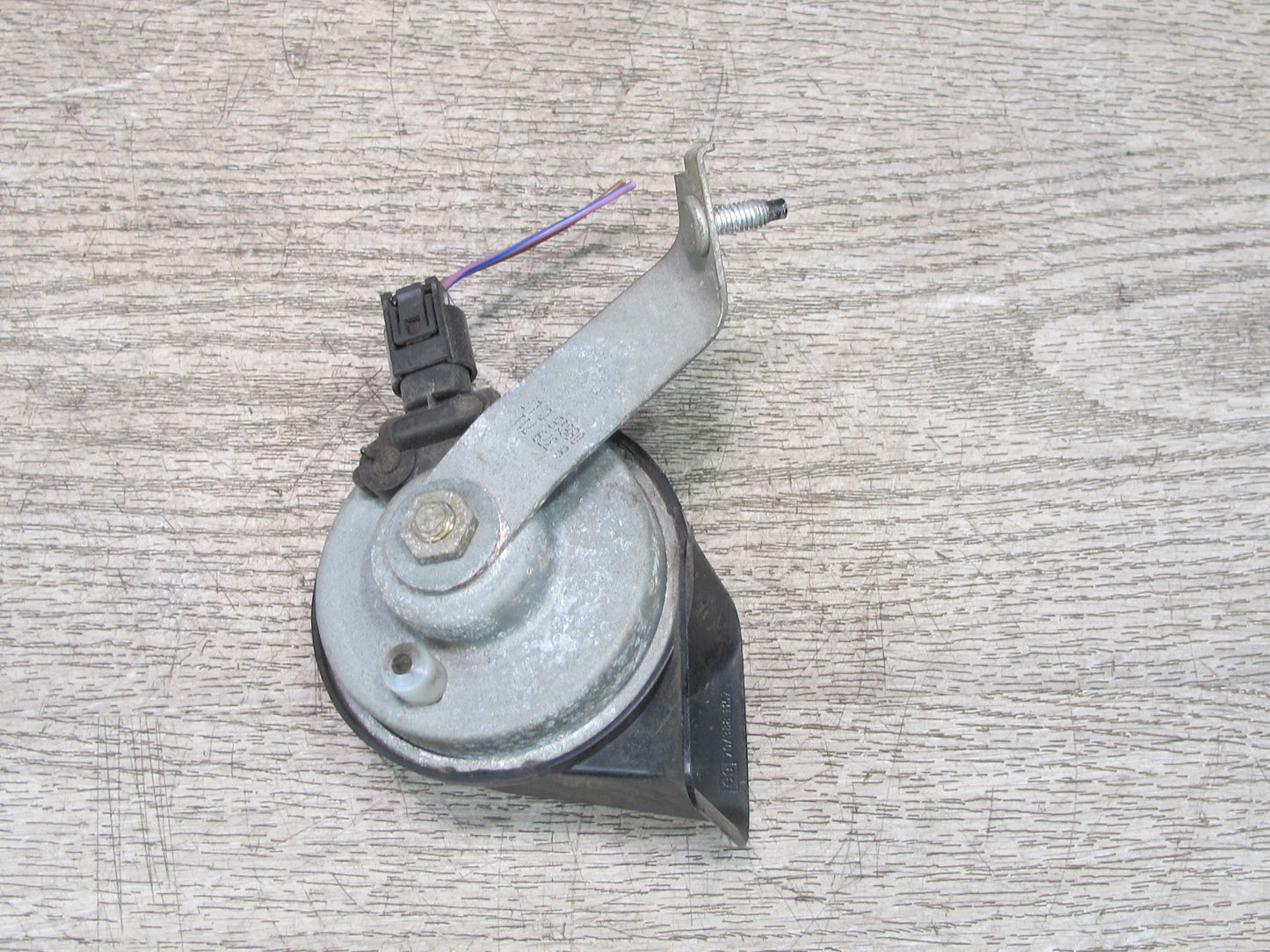 01-06 BMW E46 330CI Set of 2 High & Low Tone Note Pitch Horn Signal OEM