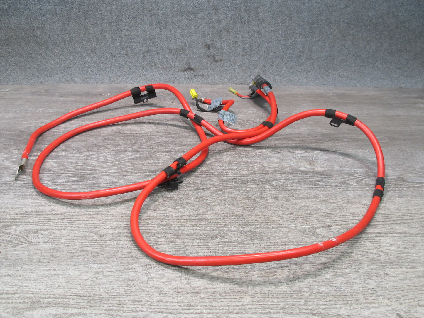 01-06 BMW E46 330ci M54 Convertible Plus Pole Positive Battery Cable 6903180 OEM
