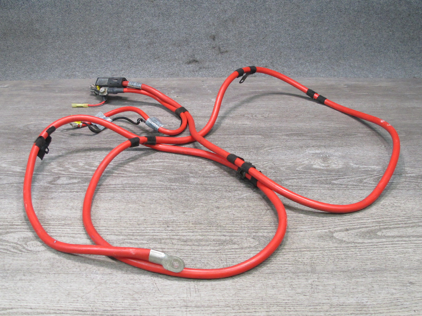 01-06 BMW E46 330ci M54 Convertible Plus Pole Positive Battery Cable 6903180 OEM