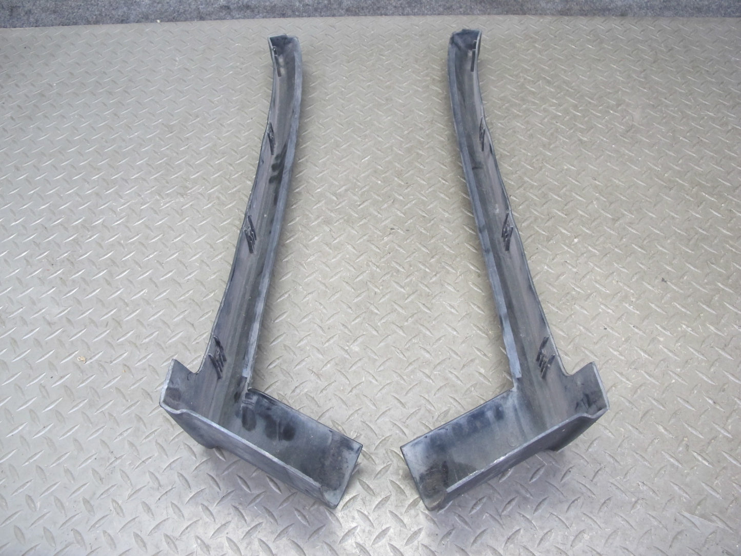 2003-2009 Hummer H2 Front Left & Right Side Fender Flare Wheel Arch Molding Set