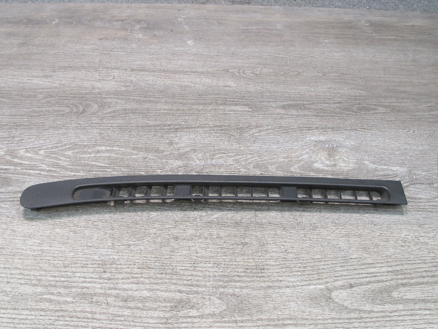 90-95 Nissan Z32 300ZX Dash Front Windshield Defrost Air Vent Grille Set OEM