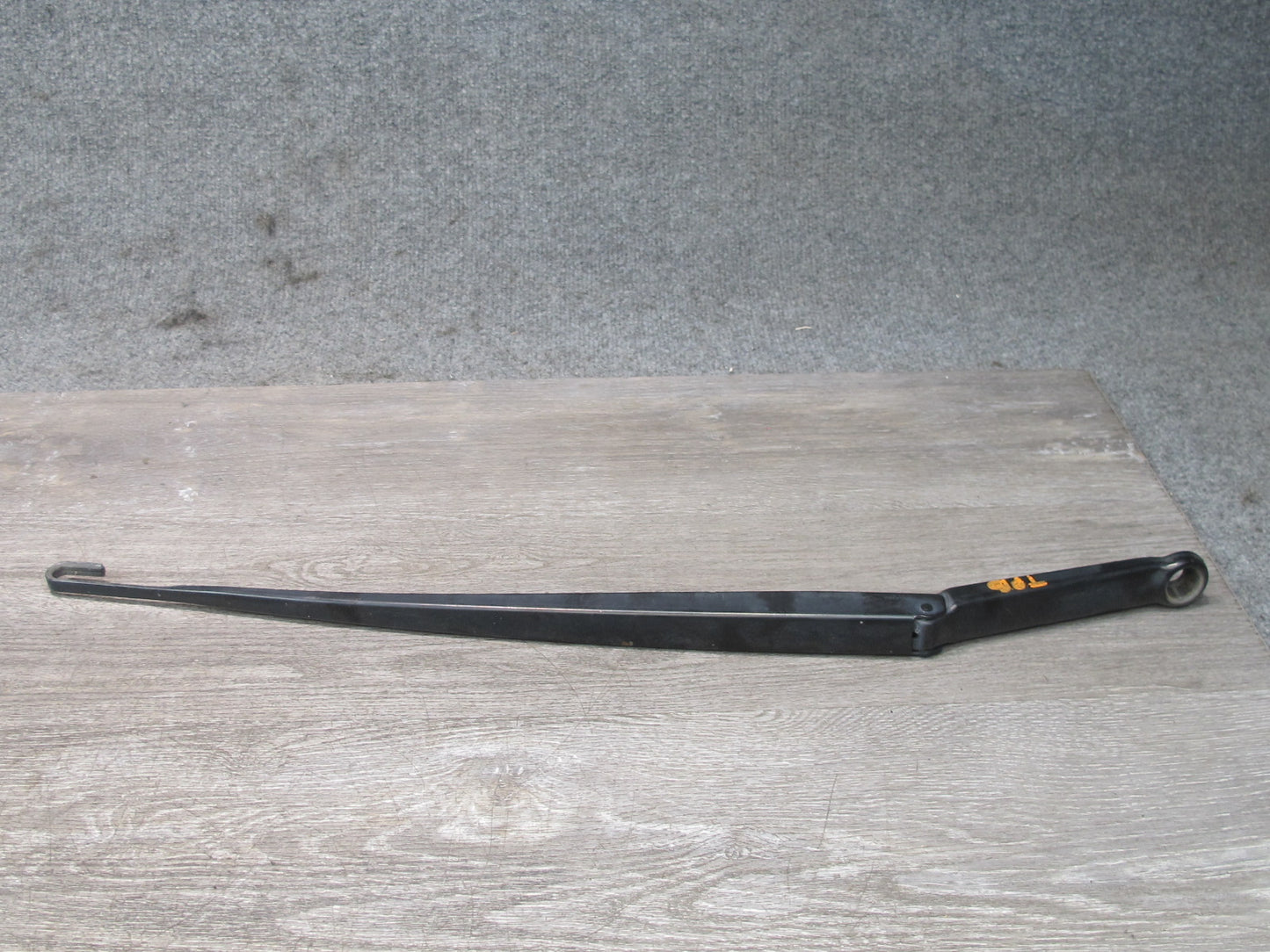 01-06 BMW E46 330ci Coupe Convertible Left & Right Windshield Wiper Arm Set OEM