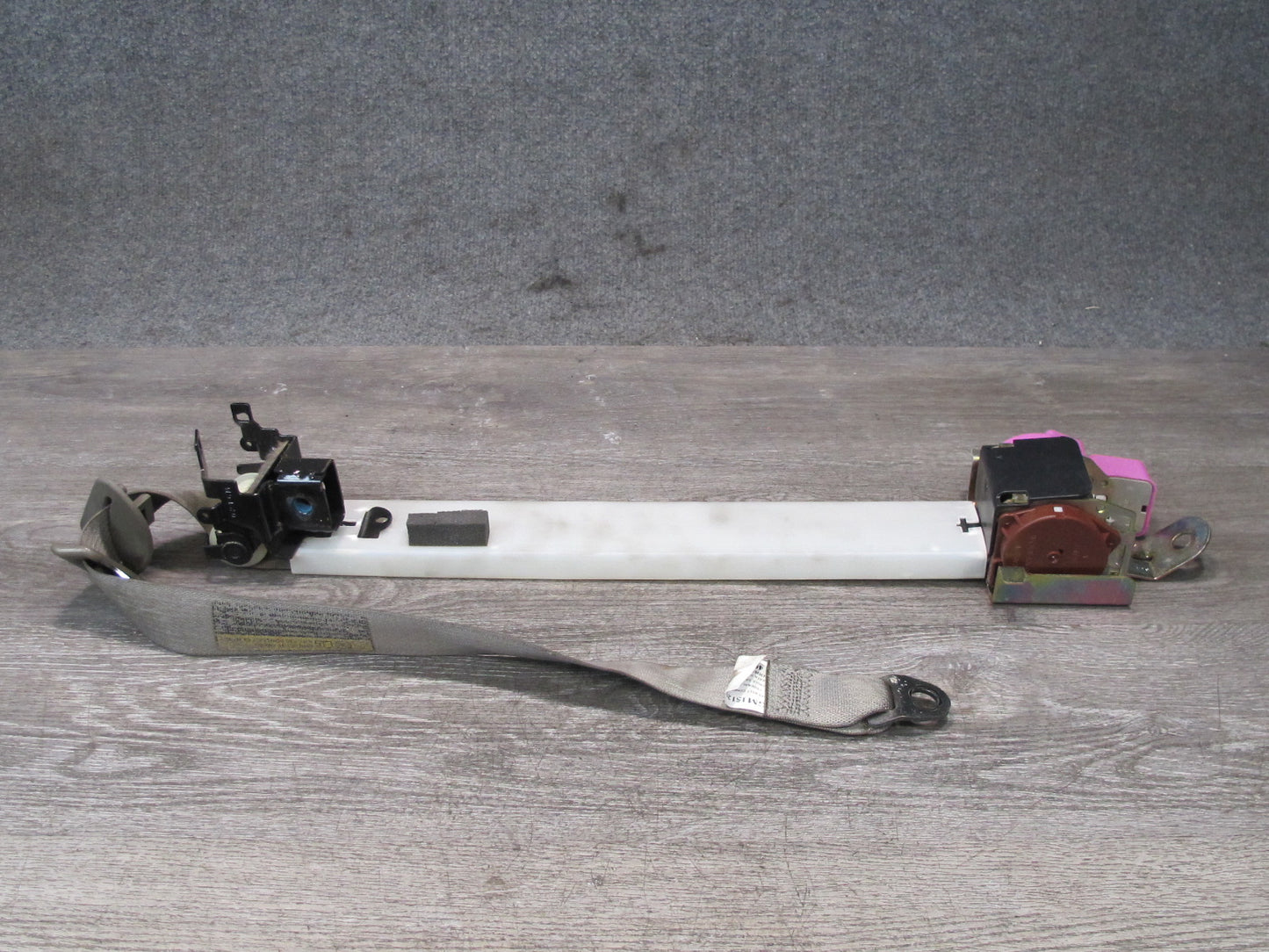 03-07 HUMMER H2 FRONT RIGHT & LEFT SIDE SEATBELT RETRACTOR SET OEM