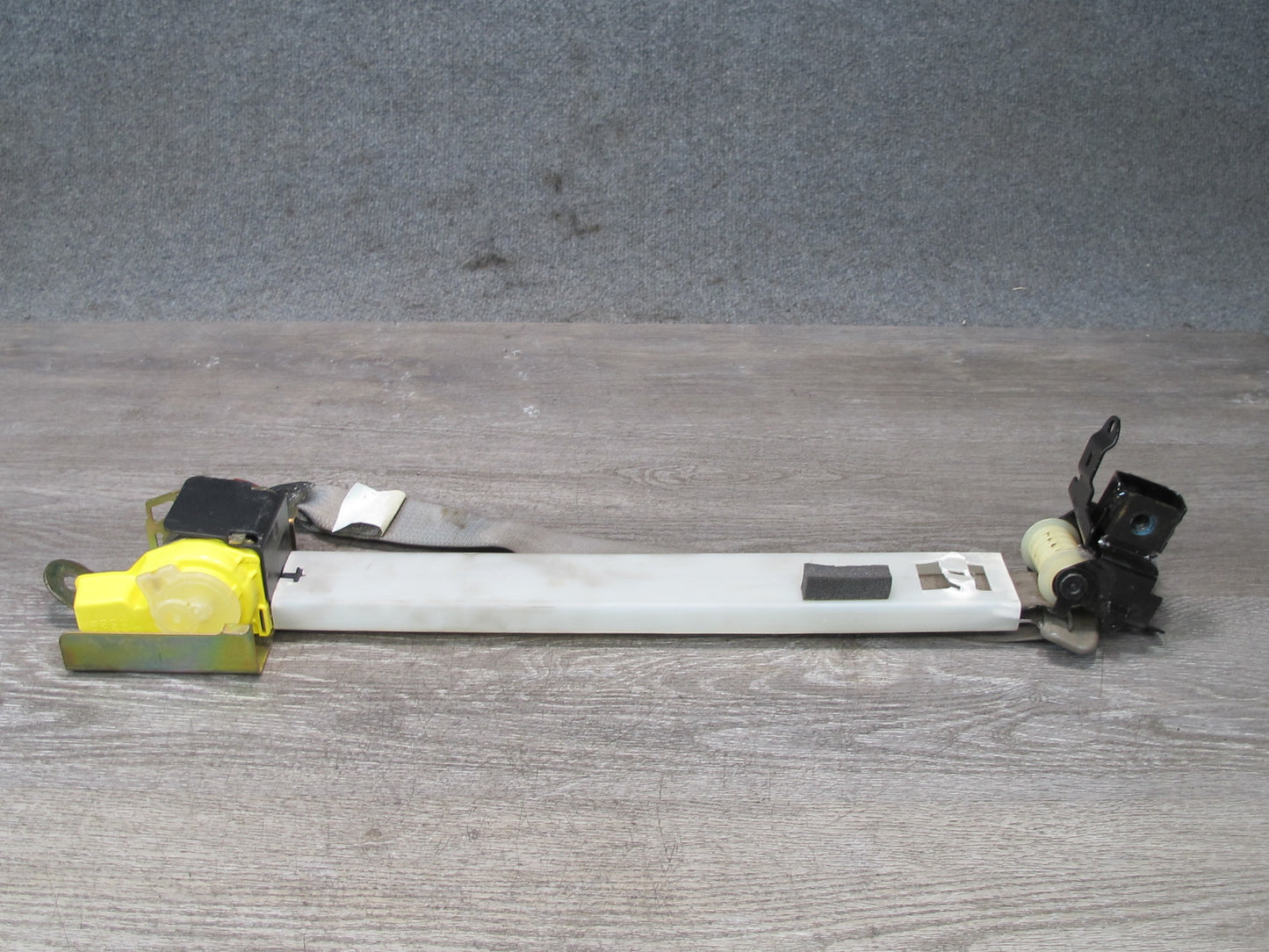 03-07 HUMMER H2 FRONT RIGHT & LEFT SIDE SEATBELT RETRACTOR SET OEM