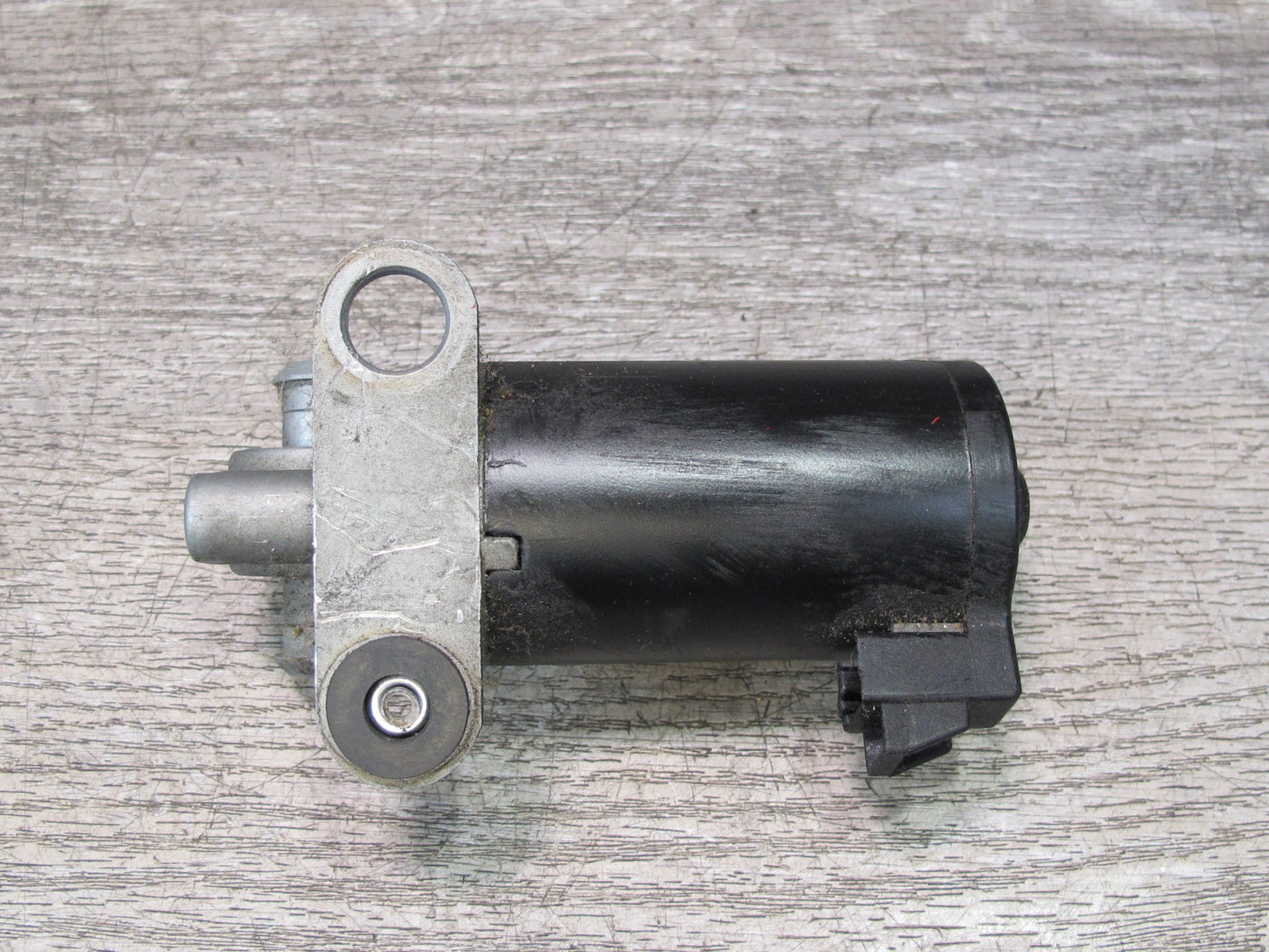 2003-2007 Hummer H2 Front Right Pass Side Seat Lower Frame Lumbar Motors Set