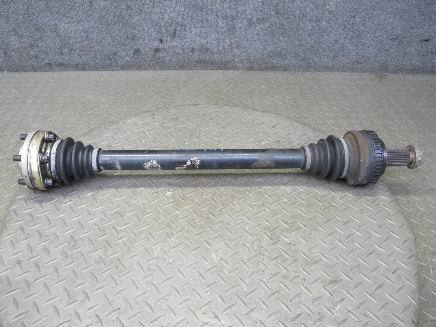 01-06 BMW E46 330CI M54 RWD A/T Rear Right Suspension Axle Shaft 7505290 OEM