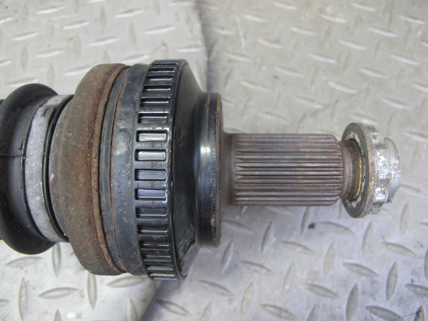 01-06 BMW E46 330CI M54 RWD A/T Rear Right Suspension Axle Shaft 7505290 OEM