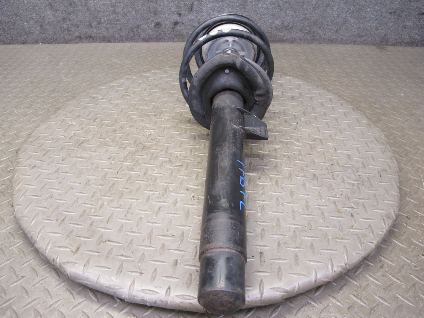 01-06 BMW E46 330CI Convertible Front Left & Right Strut Shock Absorber Set OEM