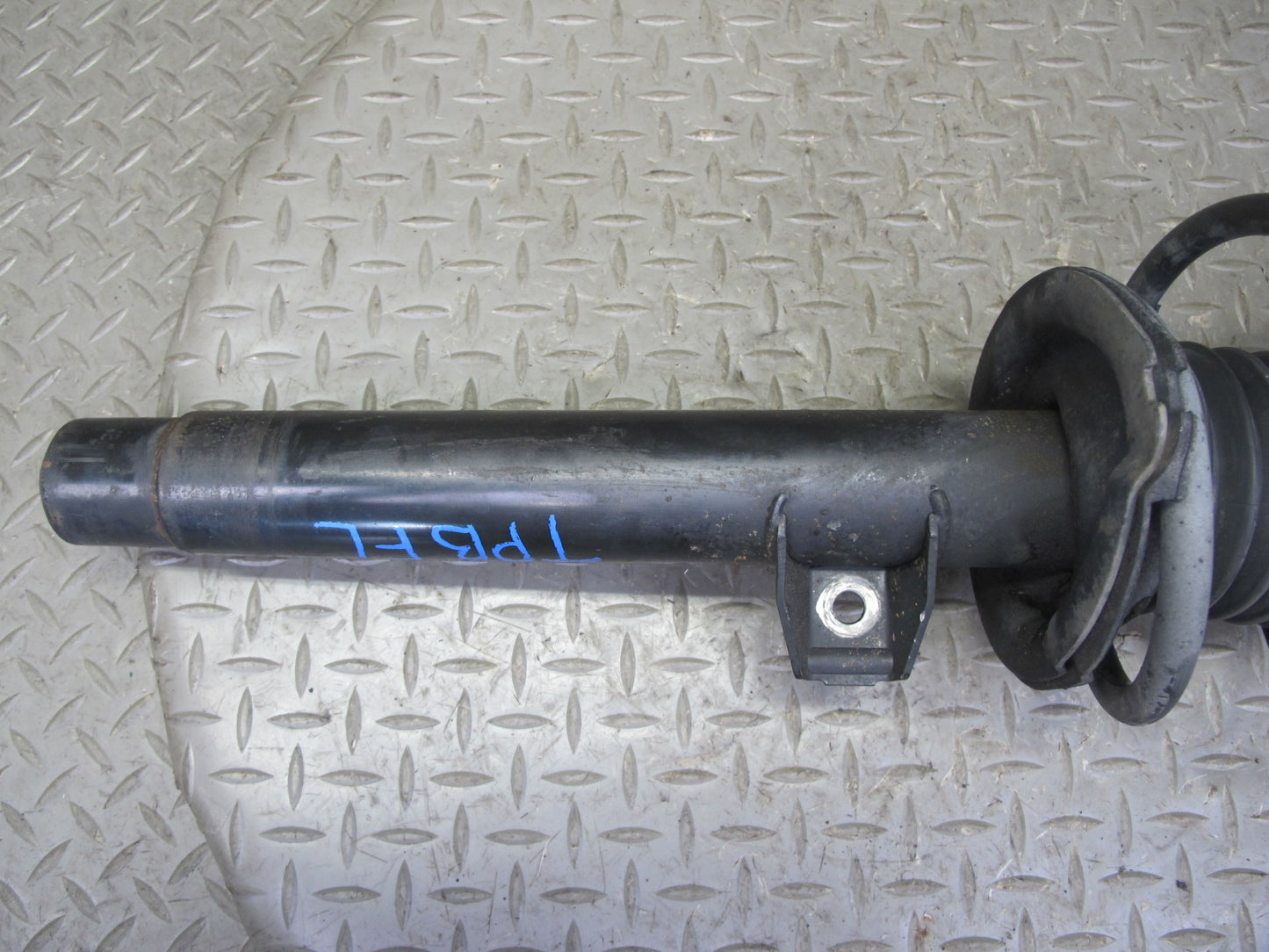 01-06 BMW E46 330CI Convertible Front Left & Right Strut Shock Absorber Set OEM