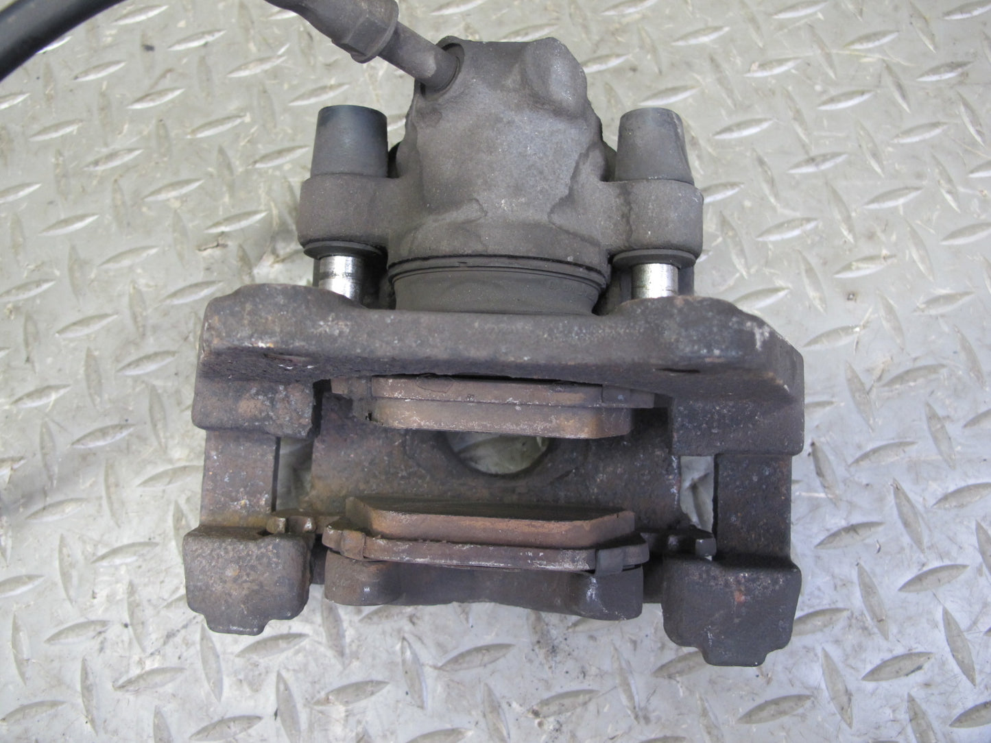 01-06 BMW E46 330i 330Ci RWD Set of 2 Rear Left & Right Brake Caliper OEM