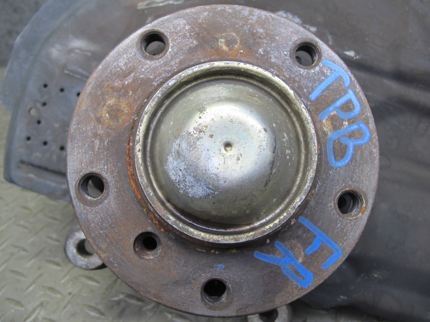 02-06 BMW E46 330i 330ci RWD Front Right Spindle Knuckle Wheel Hub Bearing OEM