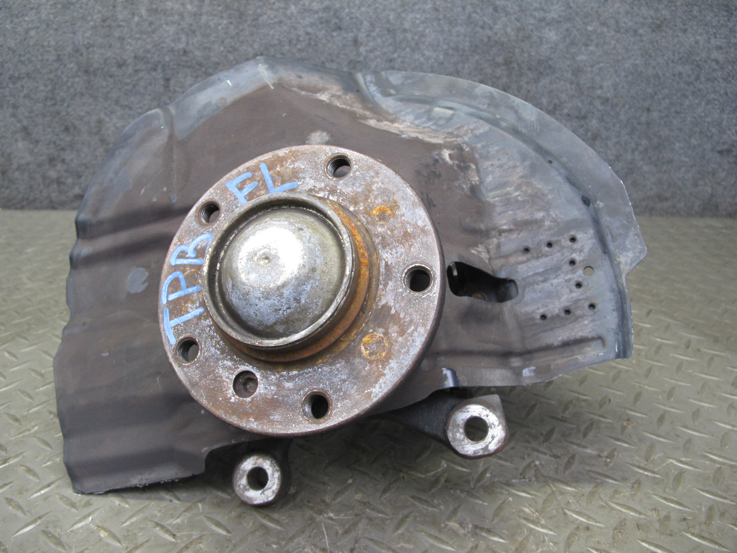 02-06 BMW E46 330i 330ci RWD Front Left Spindle Knuckle Wheel Hub Bearing OEM