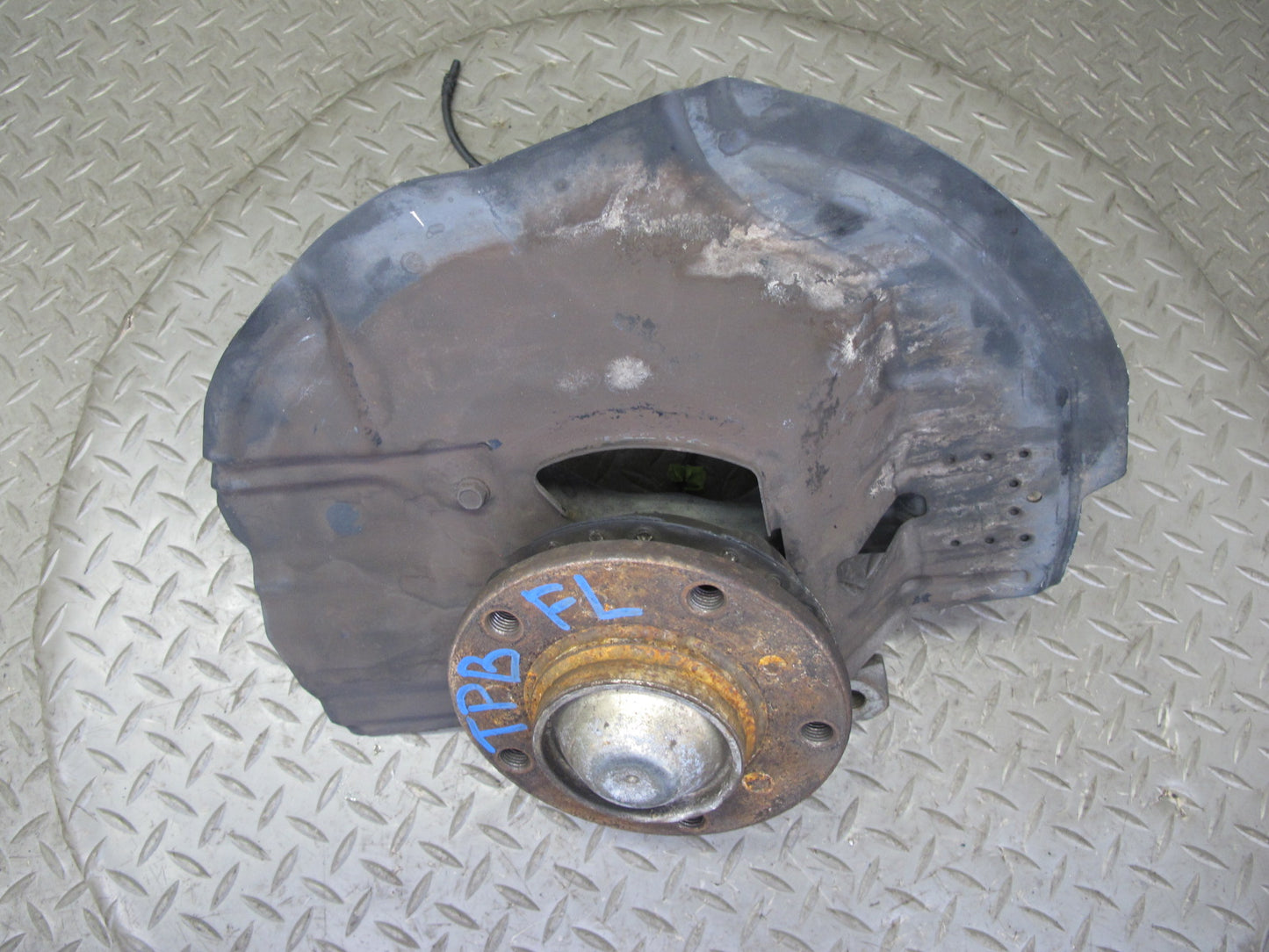 02-06 BMW E46 330i 330ci RWD Front Left Spindle Knuckle Wheel Hub Bearing OEM