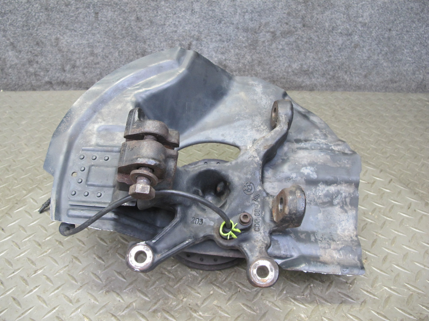 02-06 BMW E46 330i 330ci RWD Front Left Spindle Knuckle Wheel Hub Bearing OEM