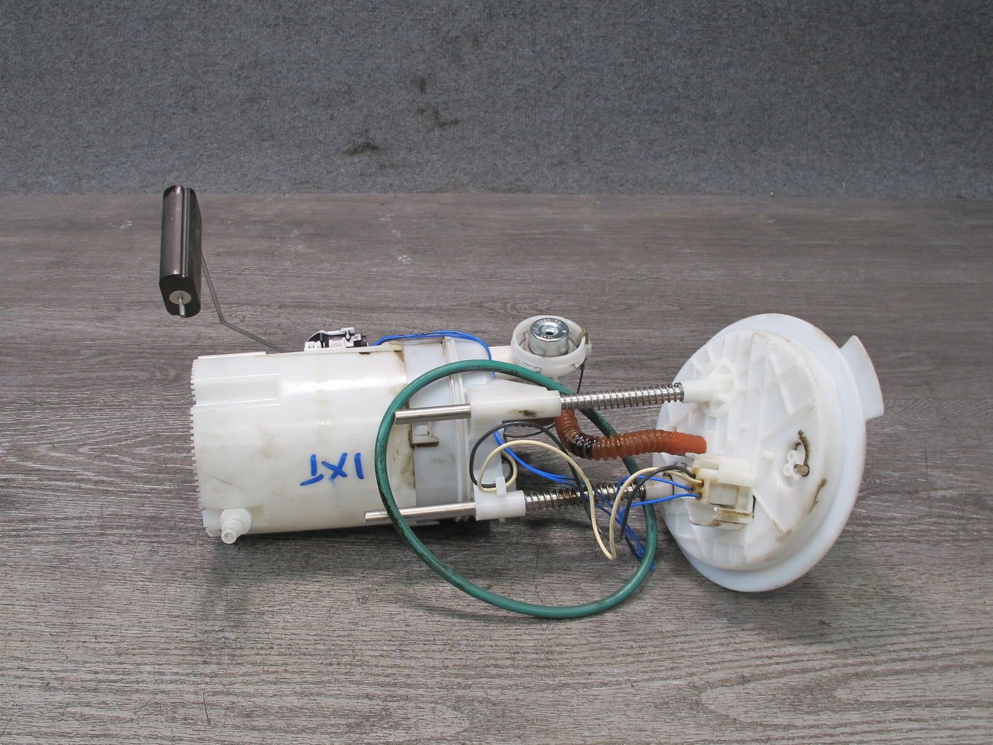 2014 BMW F25 X3 N20 Fuel Pump Level Sensor Assembly OEM