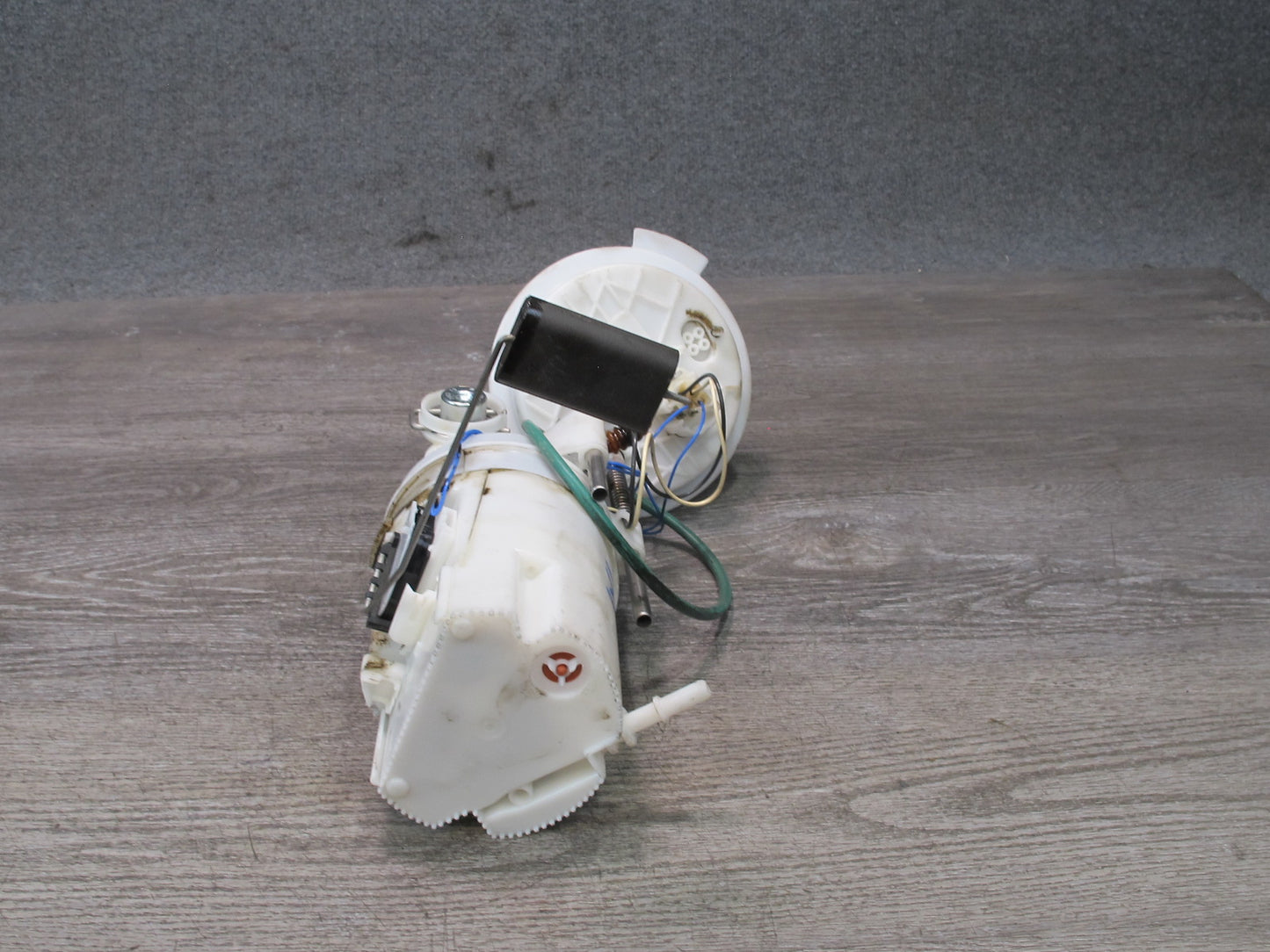 2014 BMW F25 X3 N20 Fuel Pump Level Sensor Assembly OEM