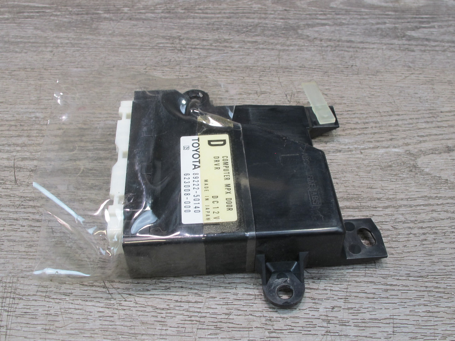 99-00 Lexus UCF20L LS400 Front Left Driver Door Control Module 89222-50140 OEM