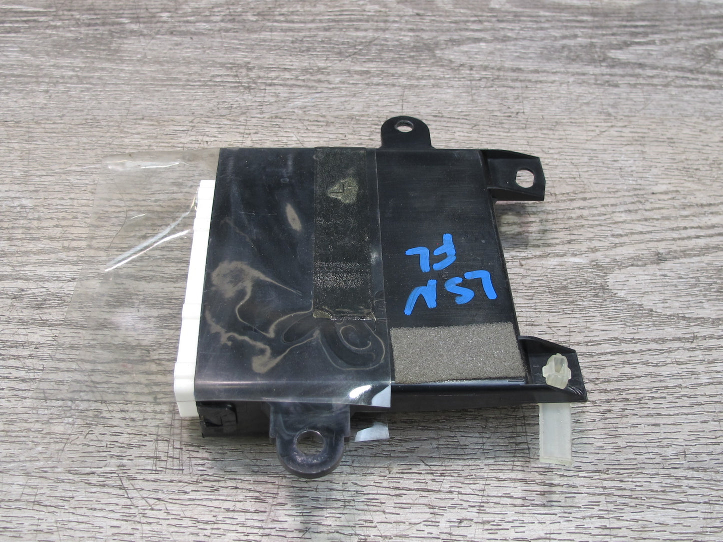99-00 Lexus UCF20L LS400 Front Left Driver Door Control Module 89222-50140 OEM