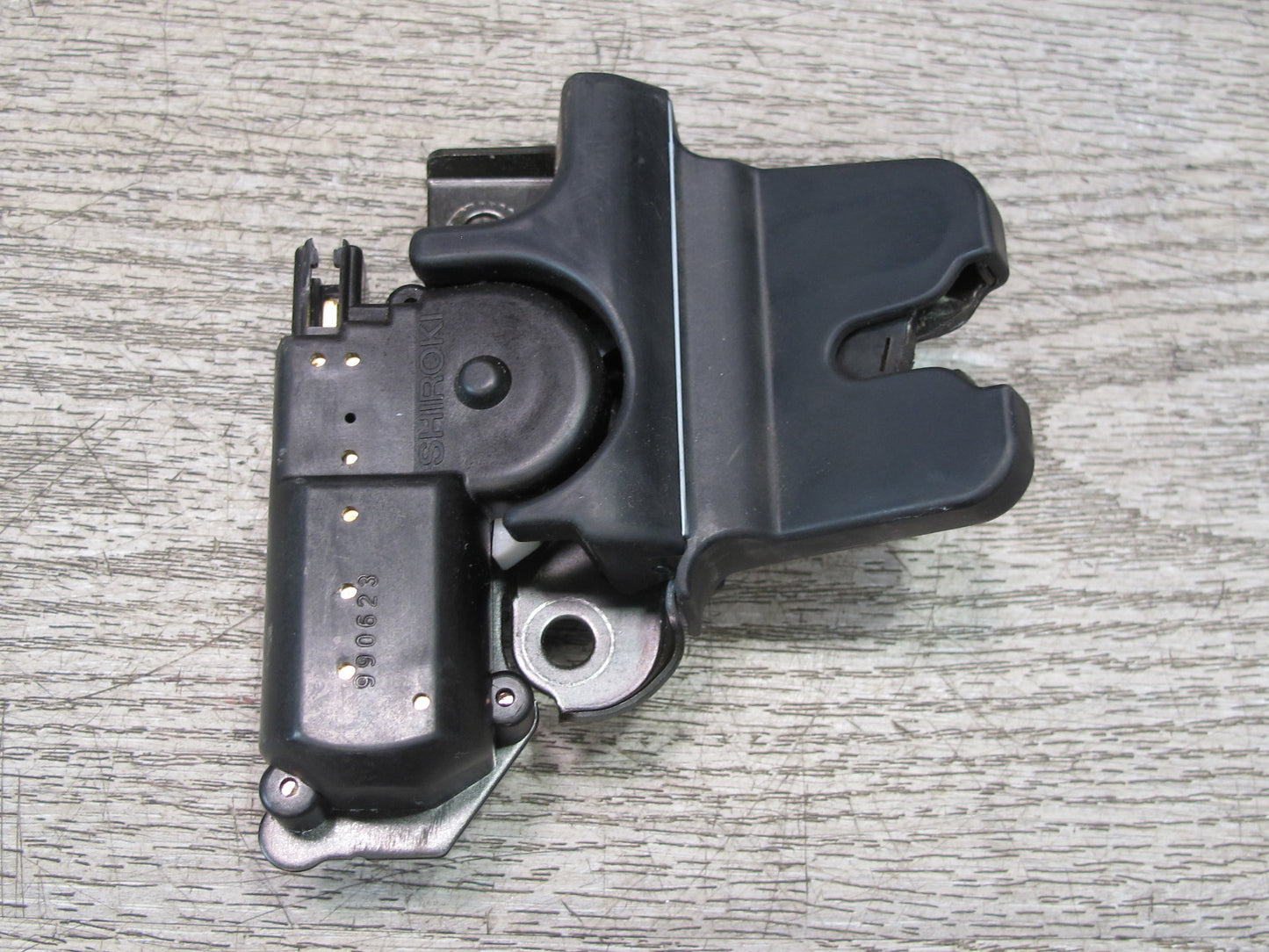 98-00 Lexus UCF20 LS400 Trunk Lock Latch & Lock Latch Striker Set OEM