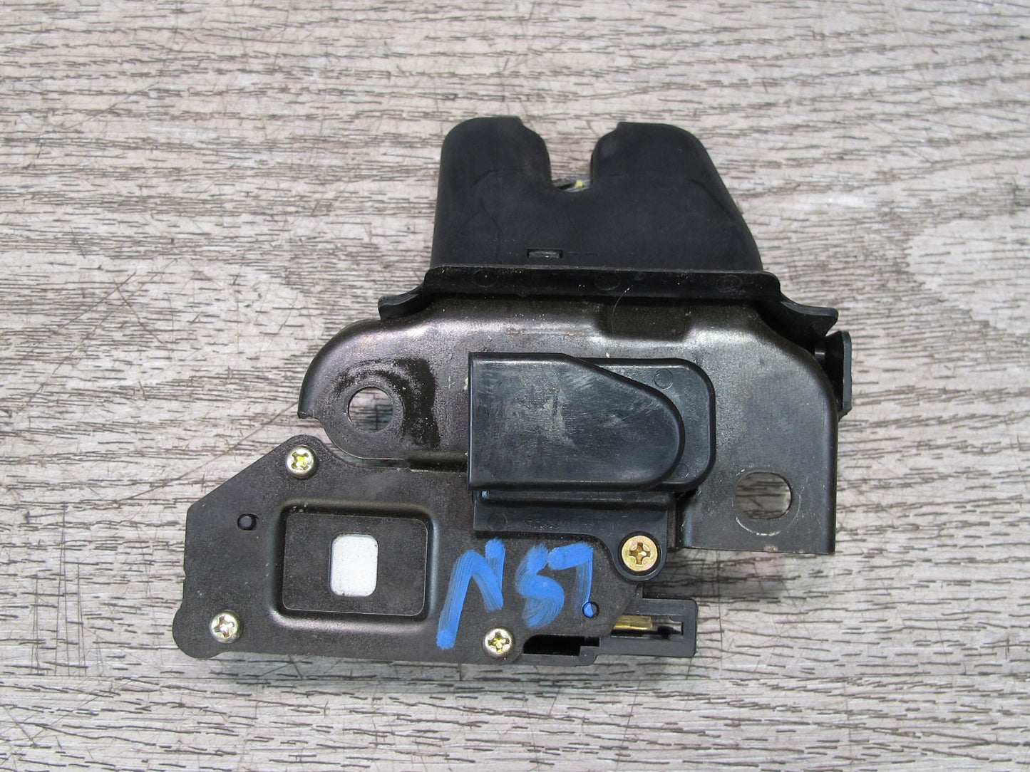 98-00 Lexus UCF20 LS400 Trunk Lock Latch & Lock Latch Striker Set OEM