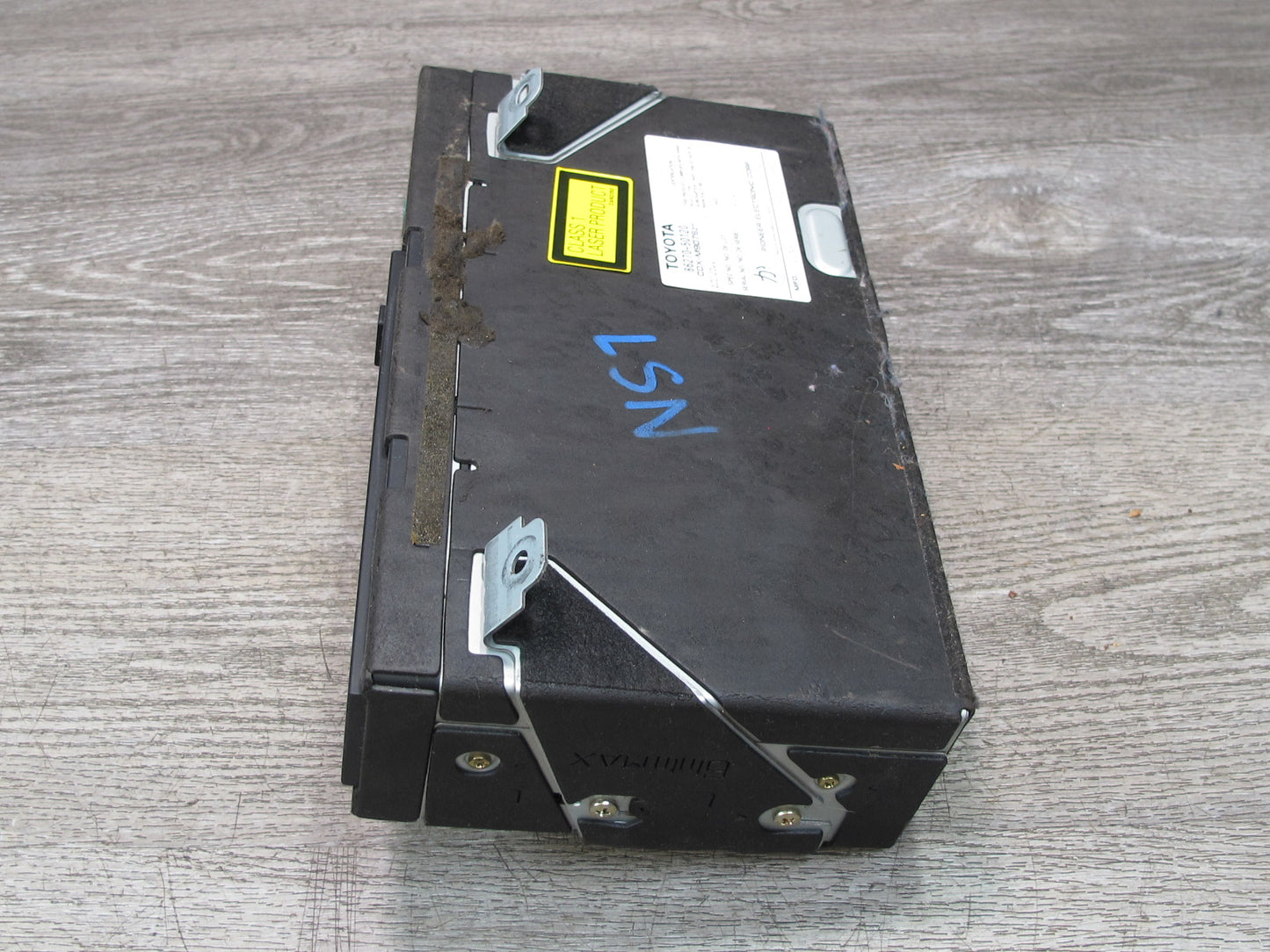 98-00 Lexus UCF20L LS400 CD Changer w Magazine 86270-50120 OEM