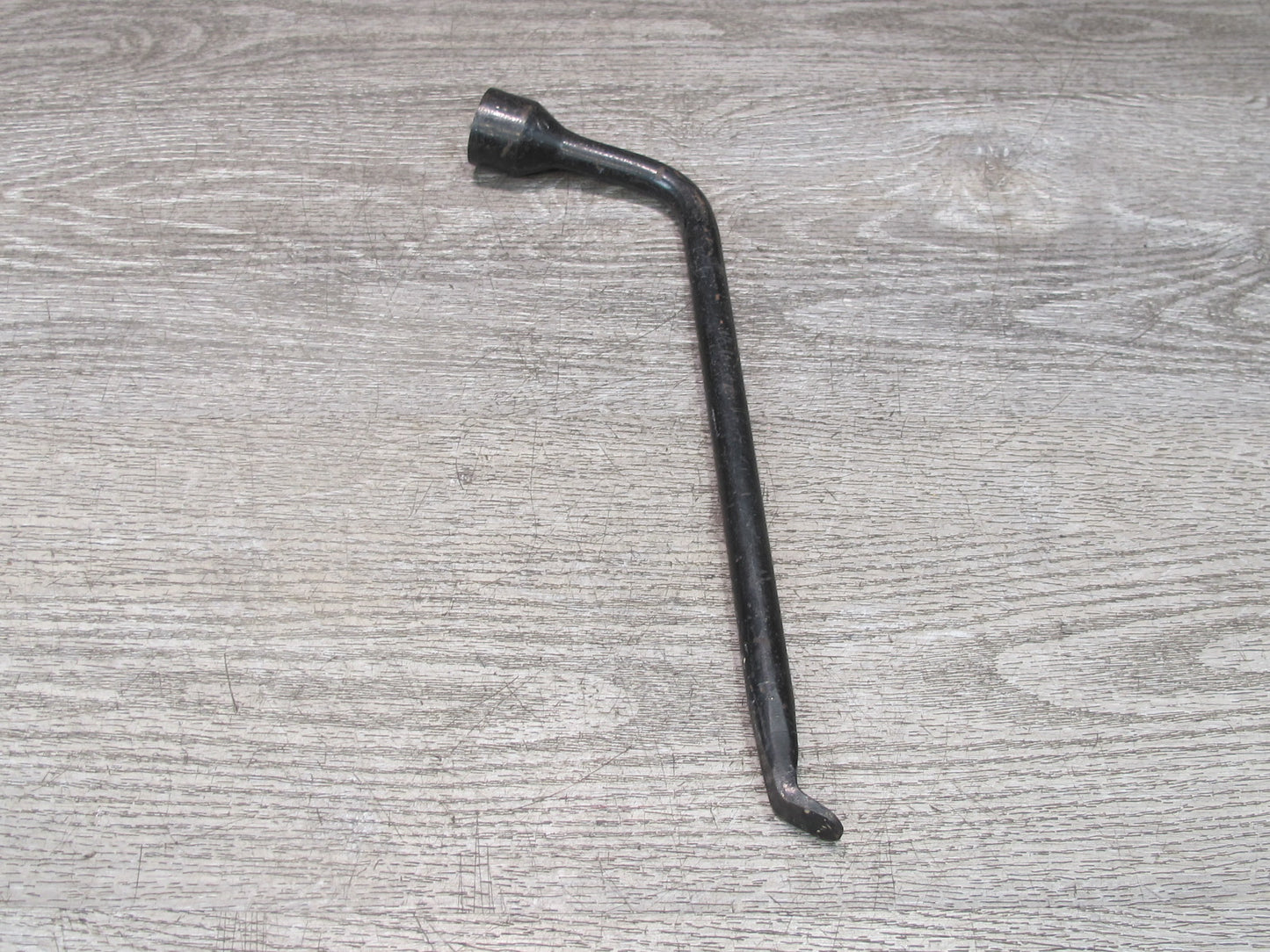 2003-2009 Hummer H2 Emergency Spare Tire Wheel LUG NUT Wrench