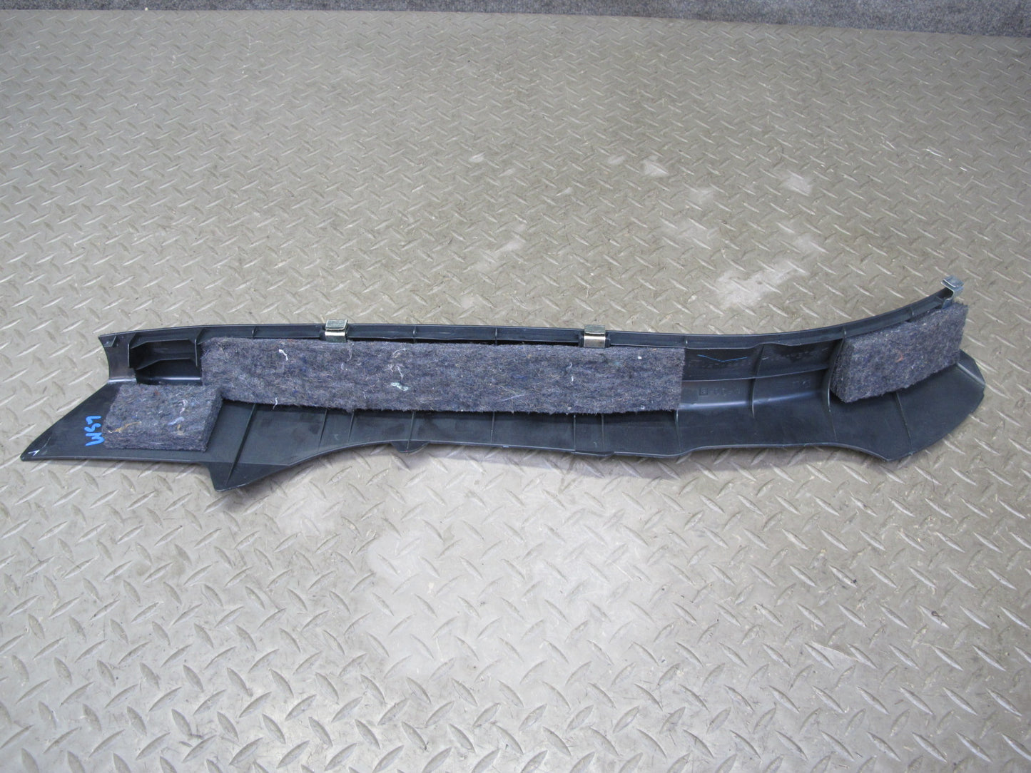 01-06 Lexus LS430 UCF30L Set of 2 Rear Quarter Lower Pillar Trim Panel Black OEM
