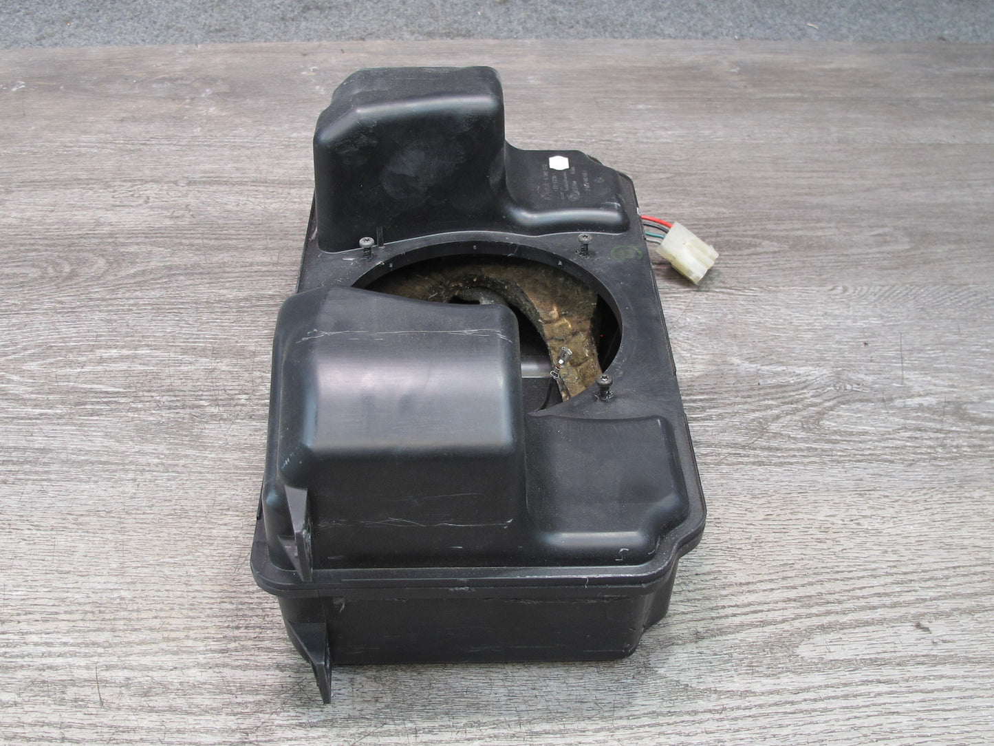 00-02 BMW E36/7 Z3 Roadster Harman Kardon Rear Subwoofer Box 6902837 OEM