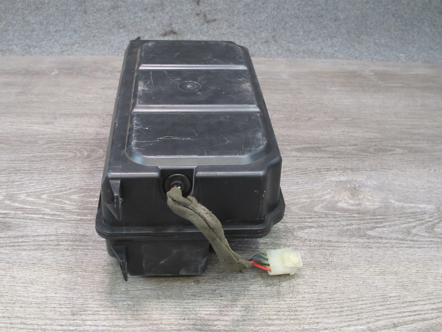 00-02 BMW E36/7 Z3 Roadster Harman Kardon Rear Subwoofer Box 6902837 OEM