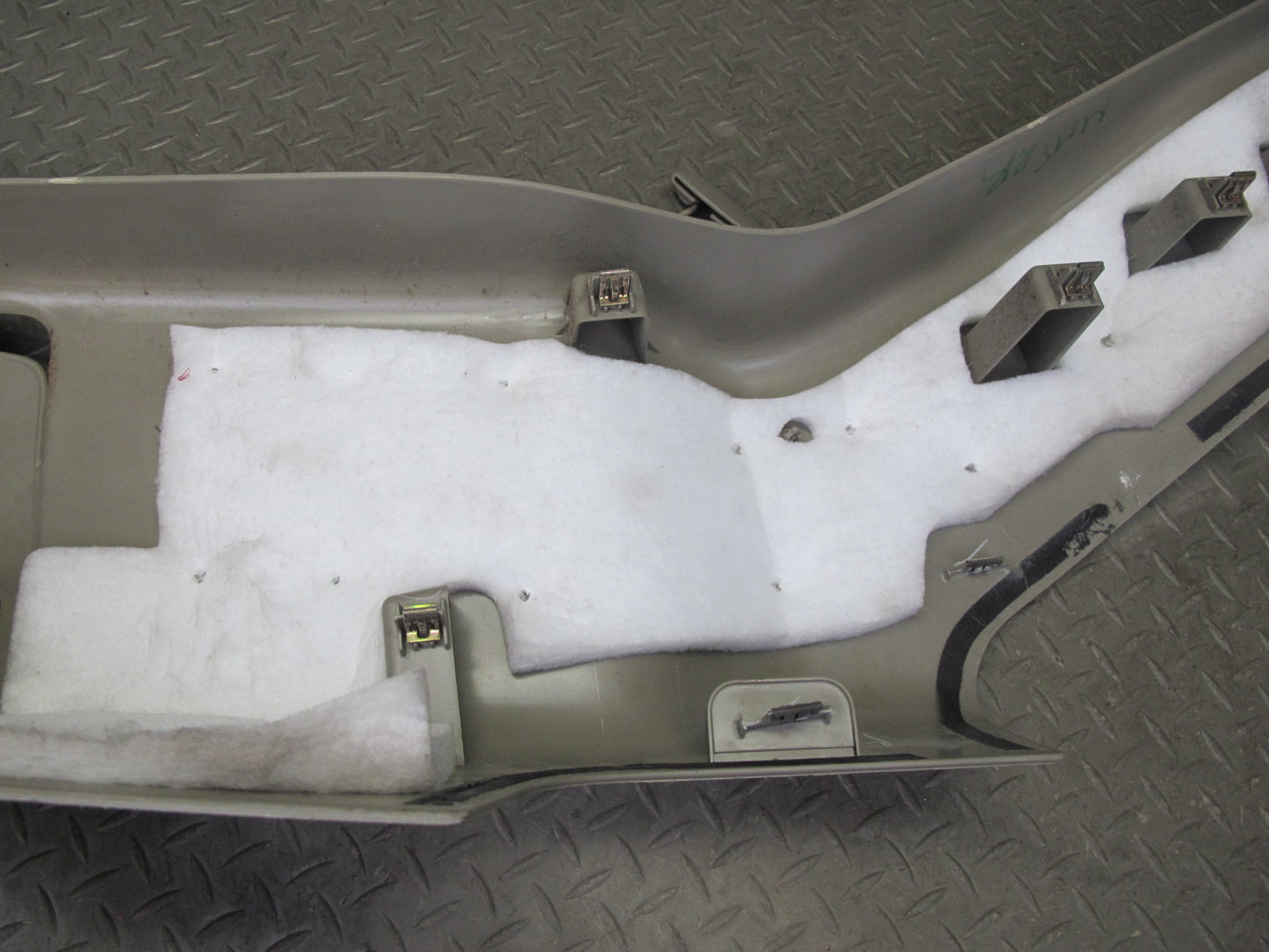 2003-2004 Hummer H2 Rear Right & Left Side C Pillar Trim Cover Panel Set