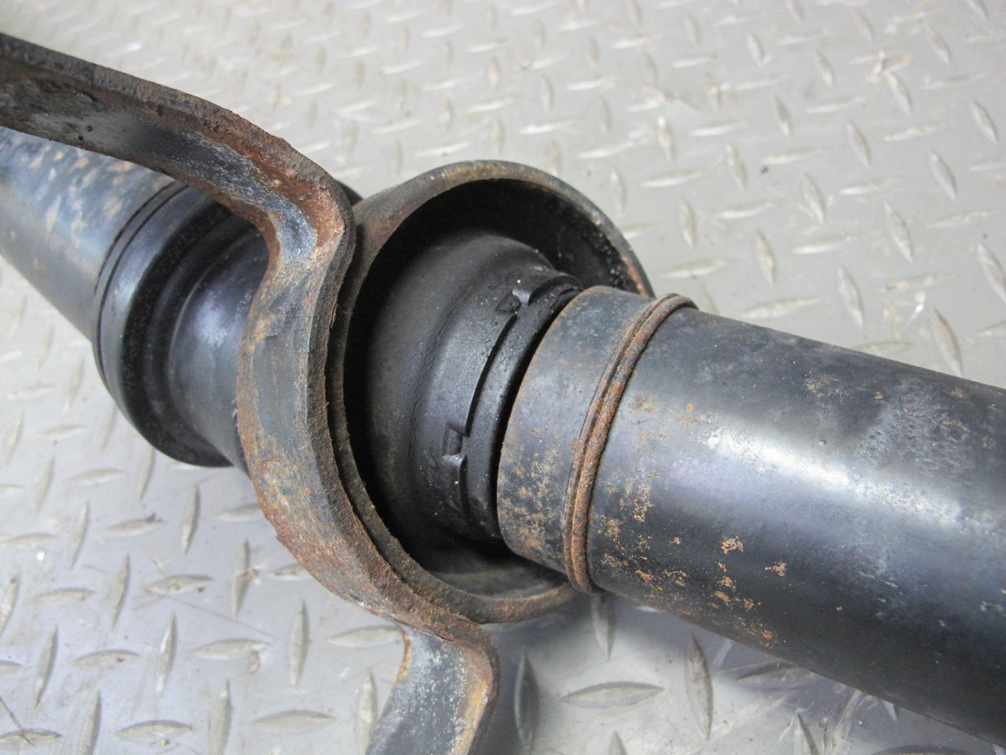 10-16 Audi S4 B8 AWD A/T Rear Drive Shaft Driveshaft 143K Miles 8K0521101N OEM