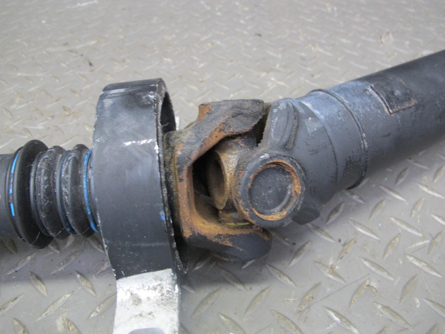 12-15 BMW F30 F32 335i RWD M/T Rear Drive Shaft Driveshaft 91K Miles 7600181 OEM