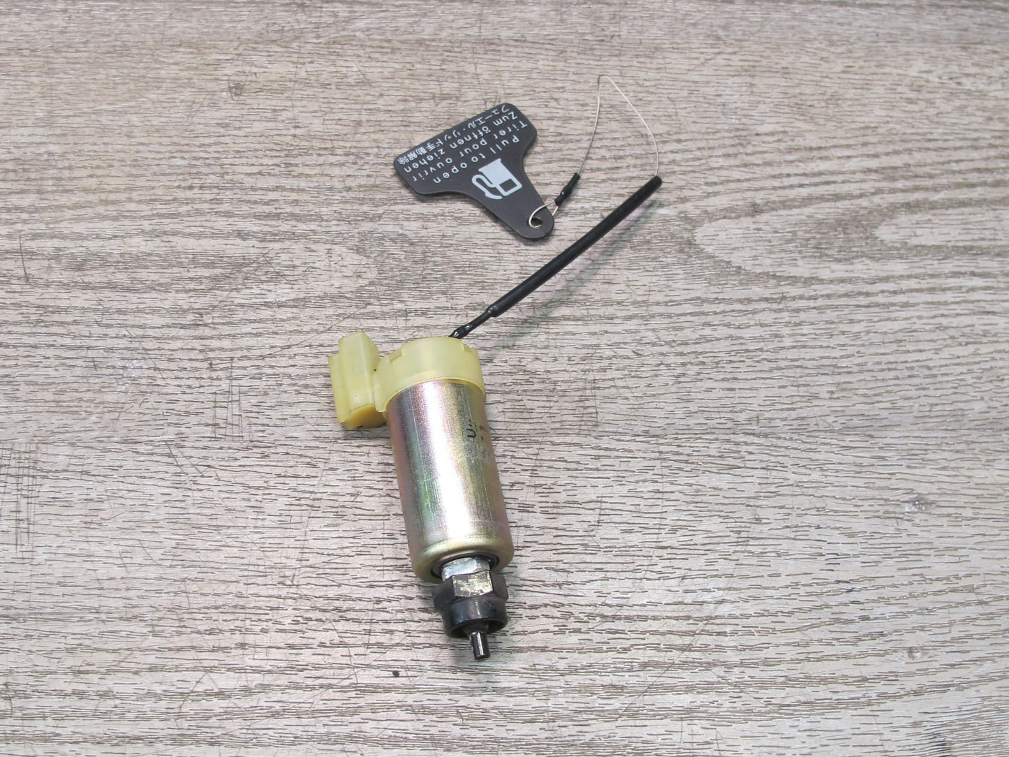 93-00 Lexus UCF20L LS400 Fuel Gas Door Lock Latch Release Actuator Motor OEM