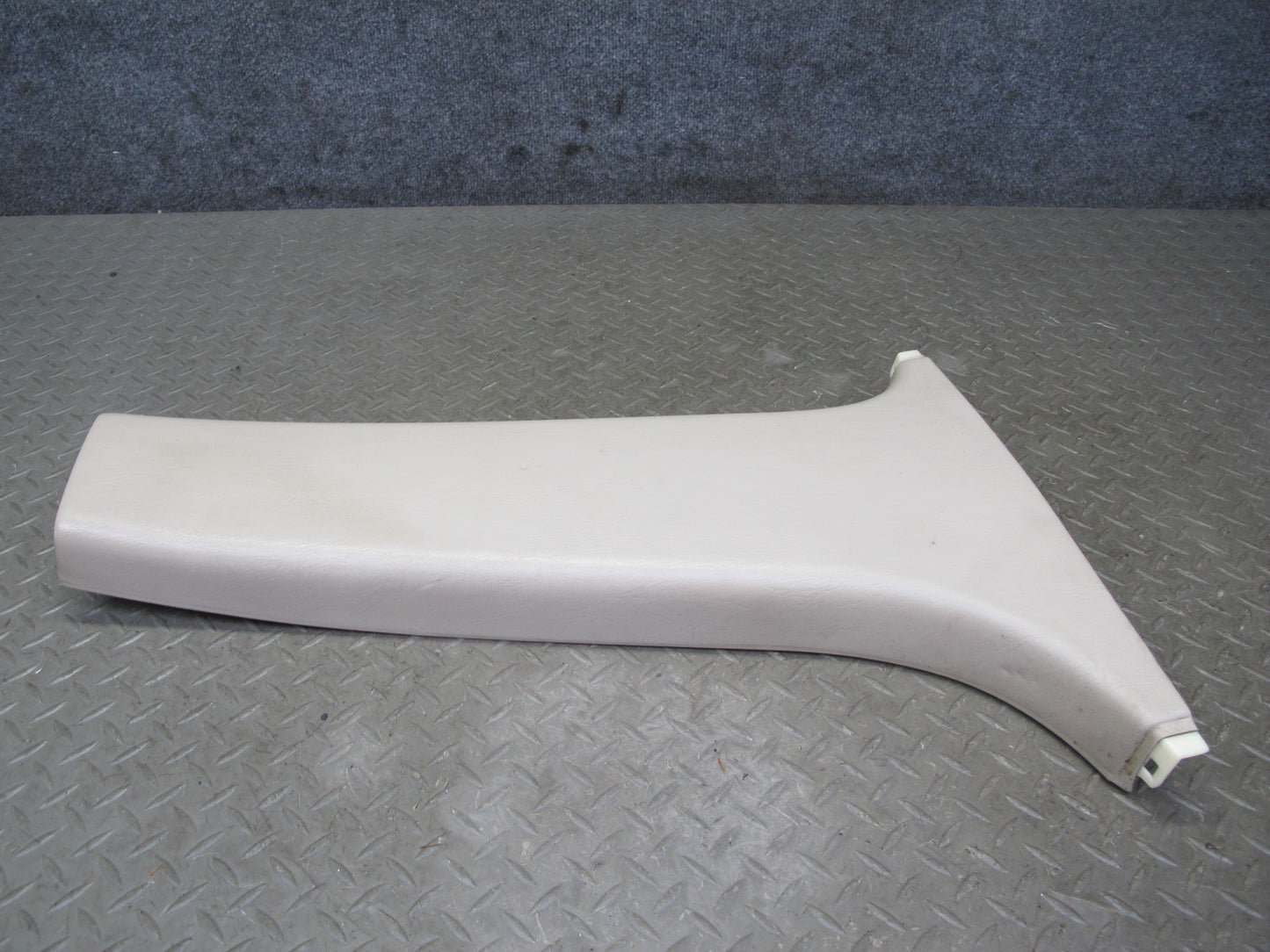95-00 Lexus UCF20L LS400 Set of 2 Interior Lower B Pillar Trim Cover Panel OEM