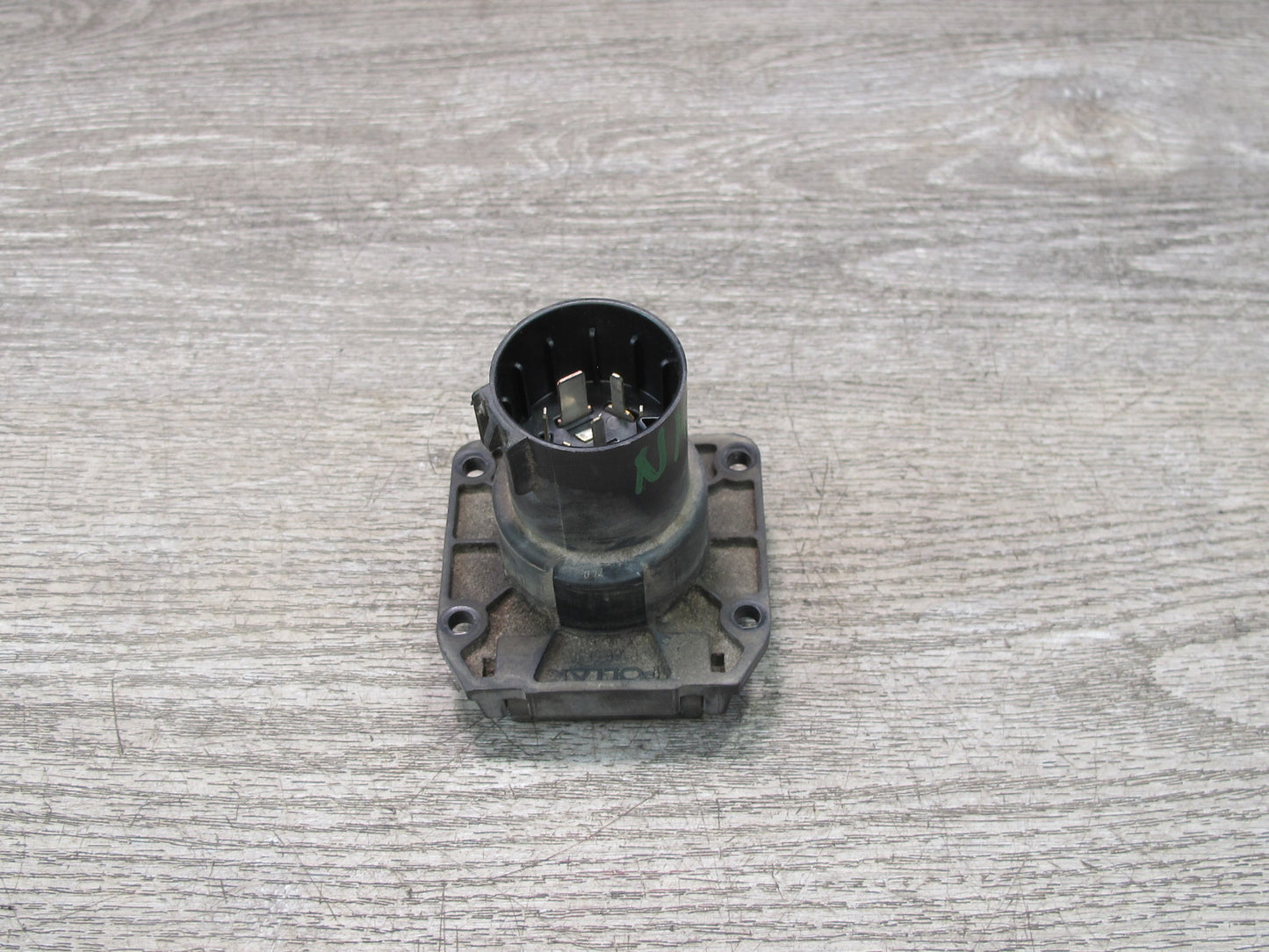 2003-2009 Hummer H2 Pollak Towing Trailer Hitch Electric Socket