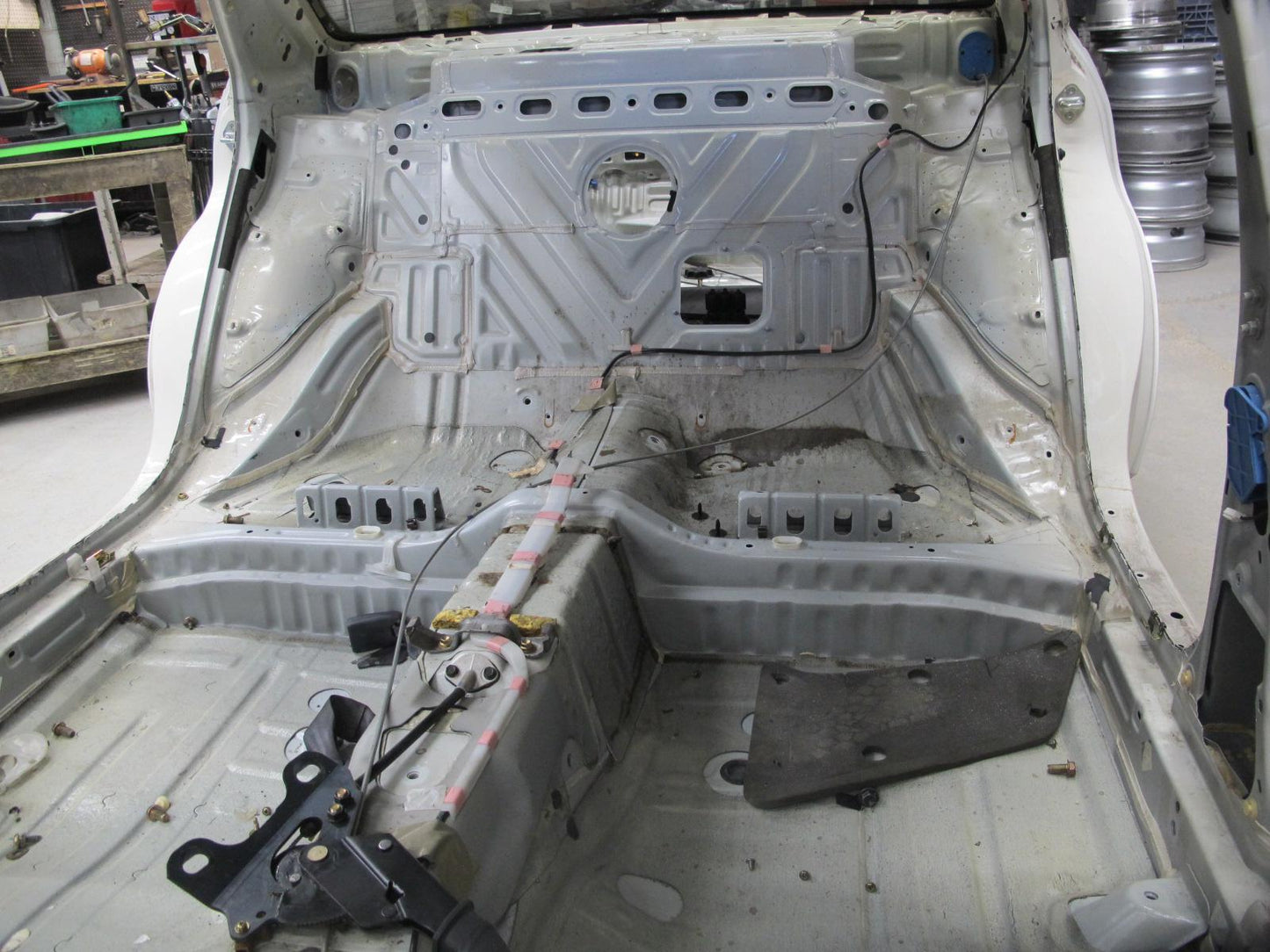 96-98 Toyota MARK2 JZX100 Tourer Body Frame Chassis 37k Miles OEM