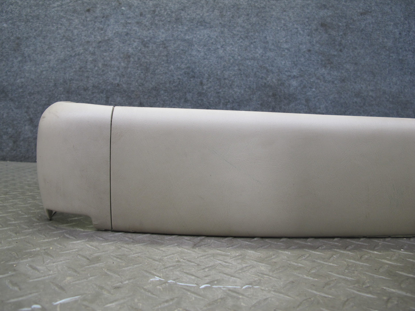 98-00 Lexus UCF20L LS400 Front Right Seat Adjust Trim Cover Panel Set Ivory OEM