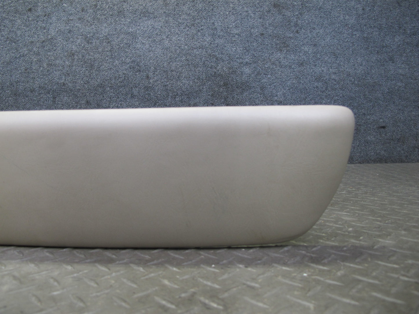 98-00 Lexus UCF20L LS400 Front Right Seat Adjust Trim Cover Panel Set Ivory OEM