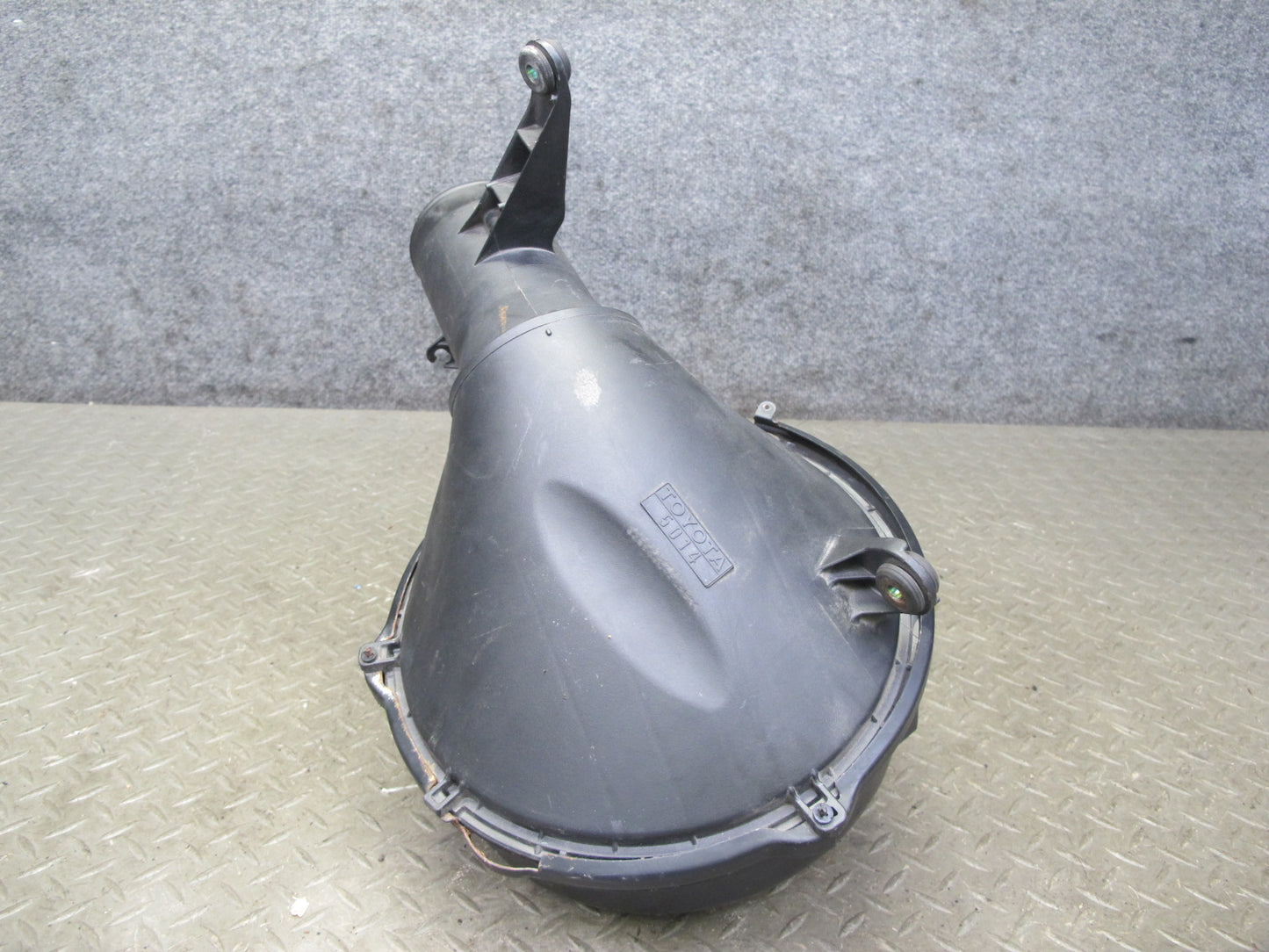 98-00 Lexus UCF20L LS400 Air Intake Cleaner Filter Box w MAF Sensor Assy OEM