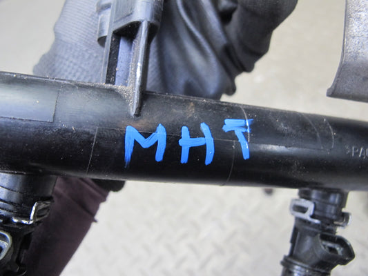 2003-2007 Hummer H2 6.0L Engine High Pressure Fuel Rail W/ Injector Set