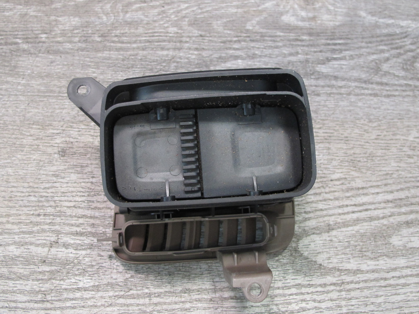 1998-2002 Lexus LX470 Front Left Right Side Dash Air Climate Heater Vent Set
