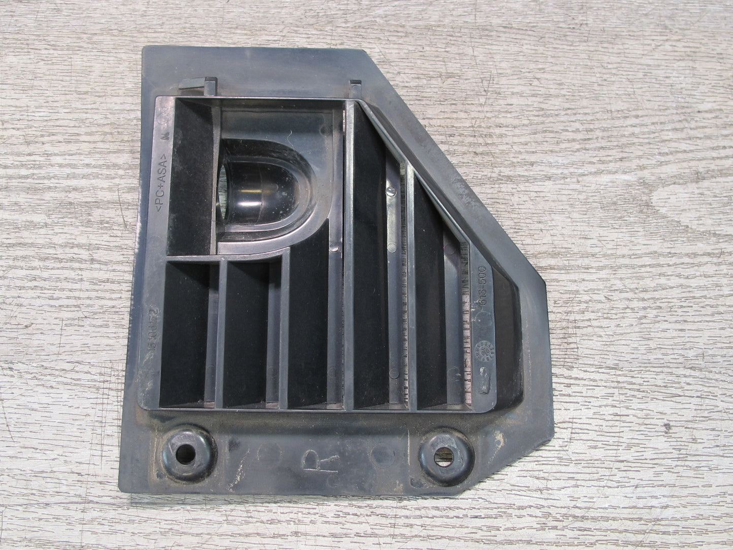 2003-2009 Hummer H2 Front Left & Right Fender Trim Grille Set of 2