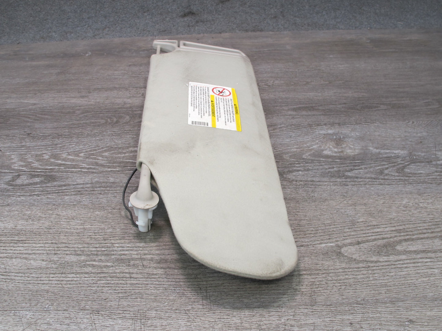 2003-2007 Hummer H2 Front Right Pass Side Sun Visor Shade W/ Mirror