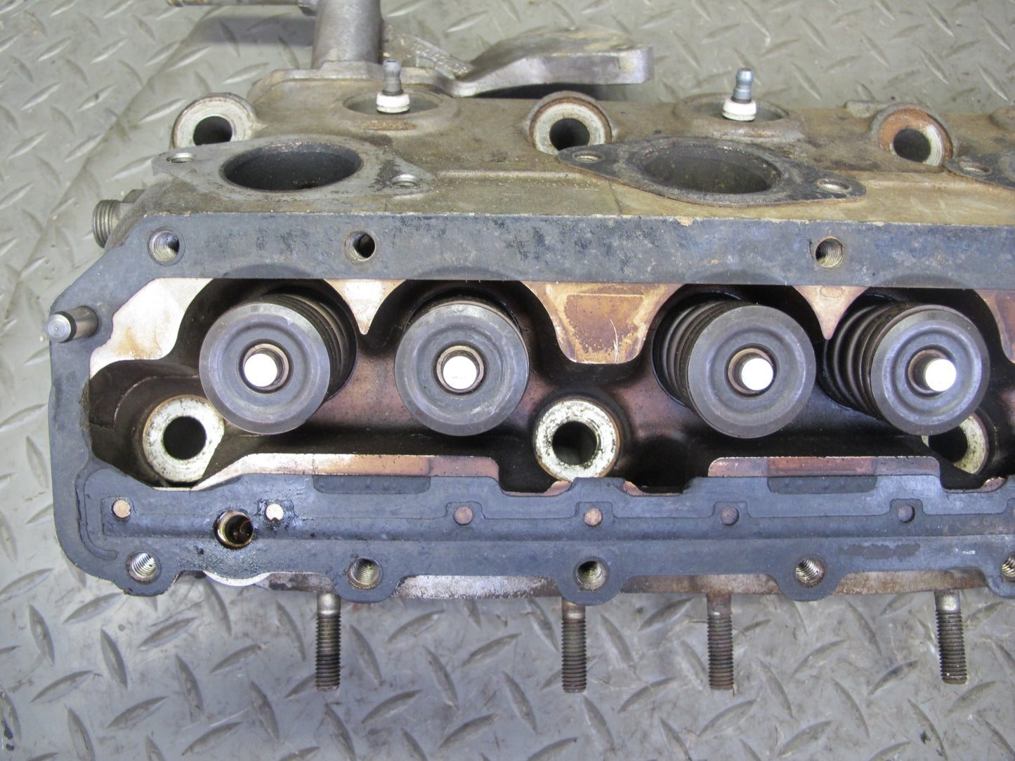 1983-1984 Porsche 928 S 4.7L Engine Motor Right Side Cylinder Head 9281043561R