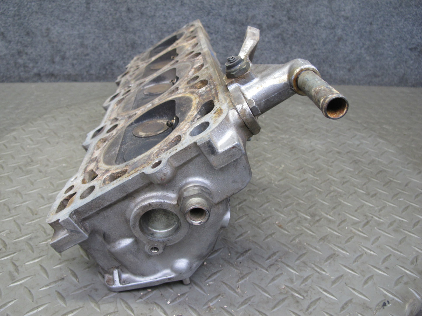 1983-1984 Porsche 928 S 4.7L Engine Motor Right Side Cylinder Head 9281043561R