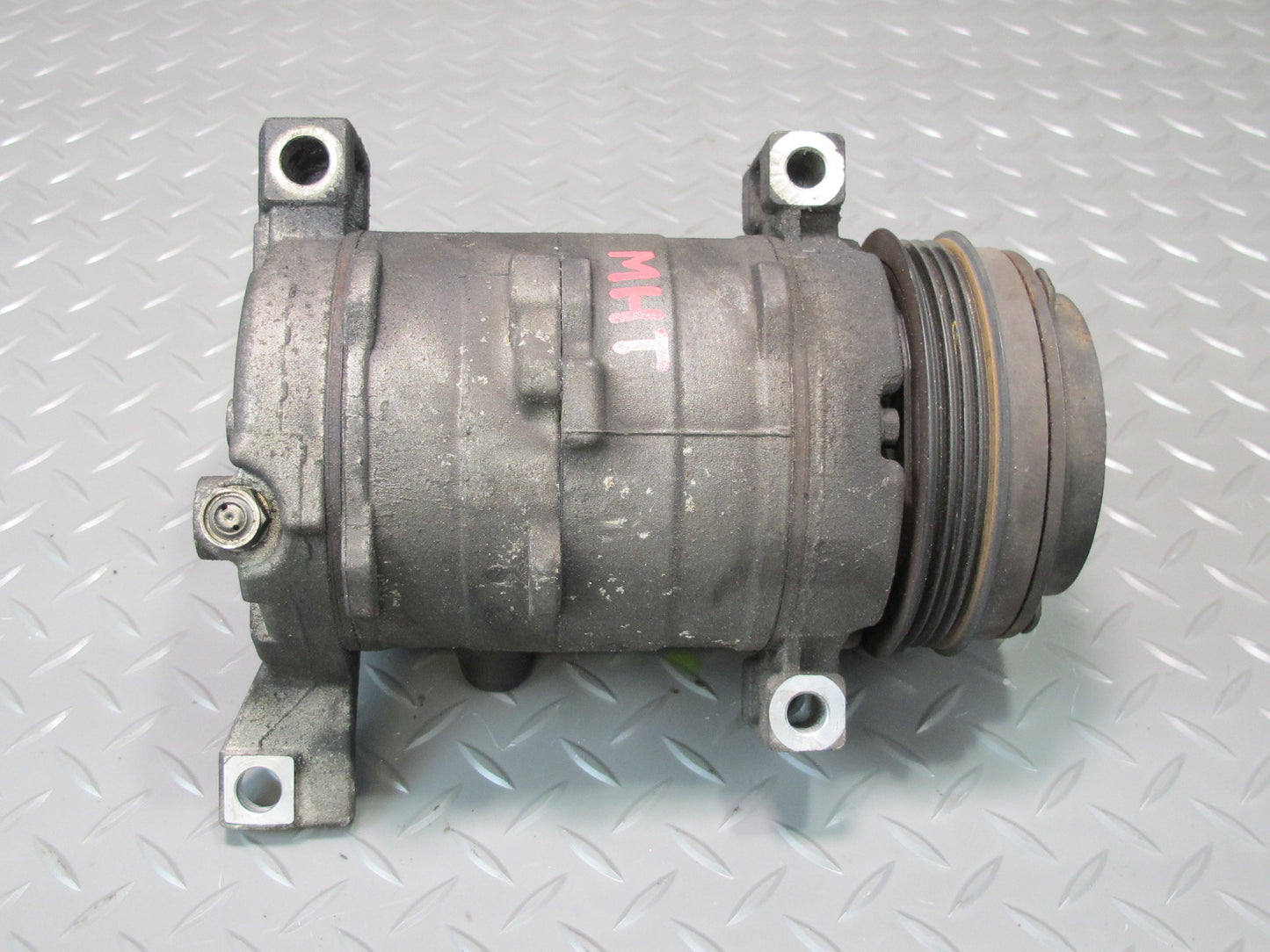 2003-2007 Hummer H2 6.0L Engine A/C Air Condition Compressor