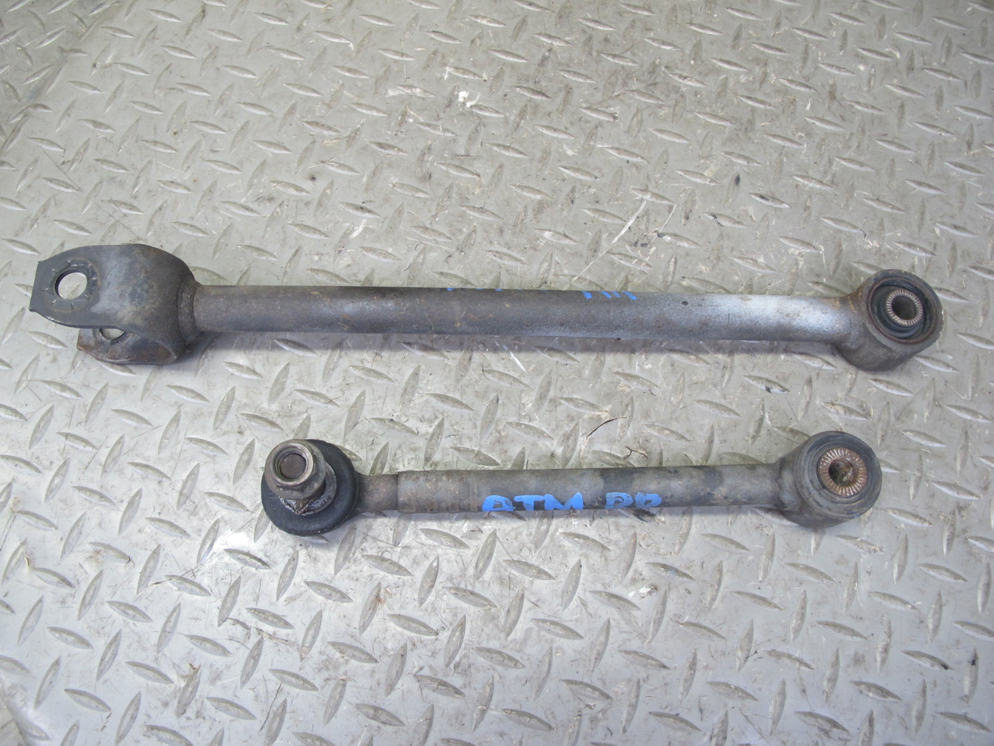 96-98 Toyota MARK2 JZX100 Tourer Set of 4 Rear Right Suspension Control Arm OEM