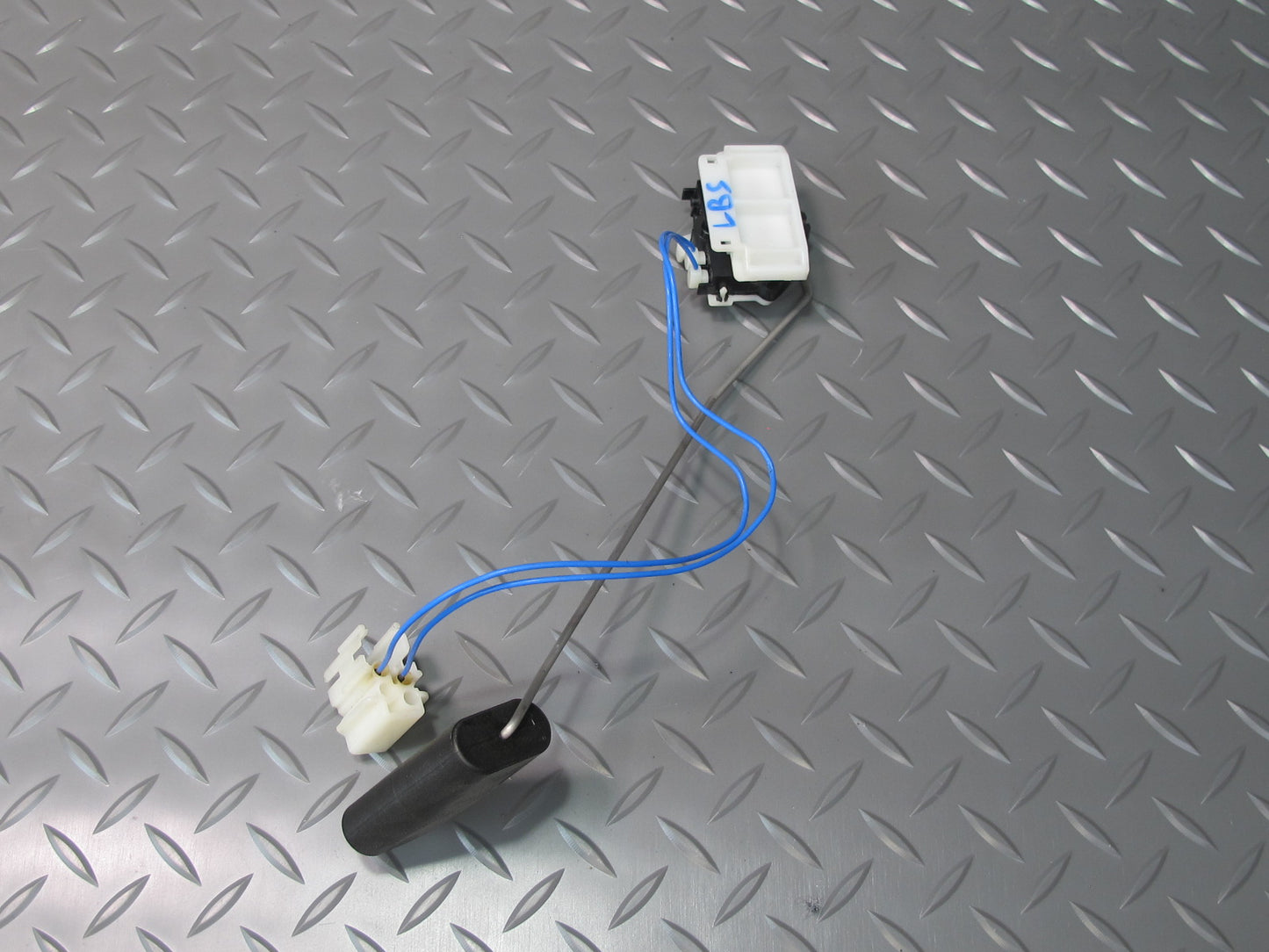 2012-2018 BMW F12 F13 M6 S63T 4.4L Engine Fuel Pump Sending Unit Supply