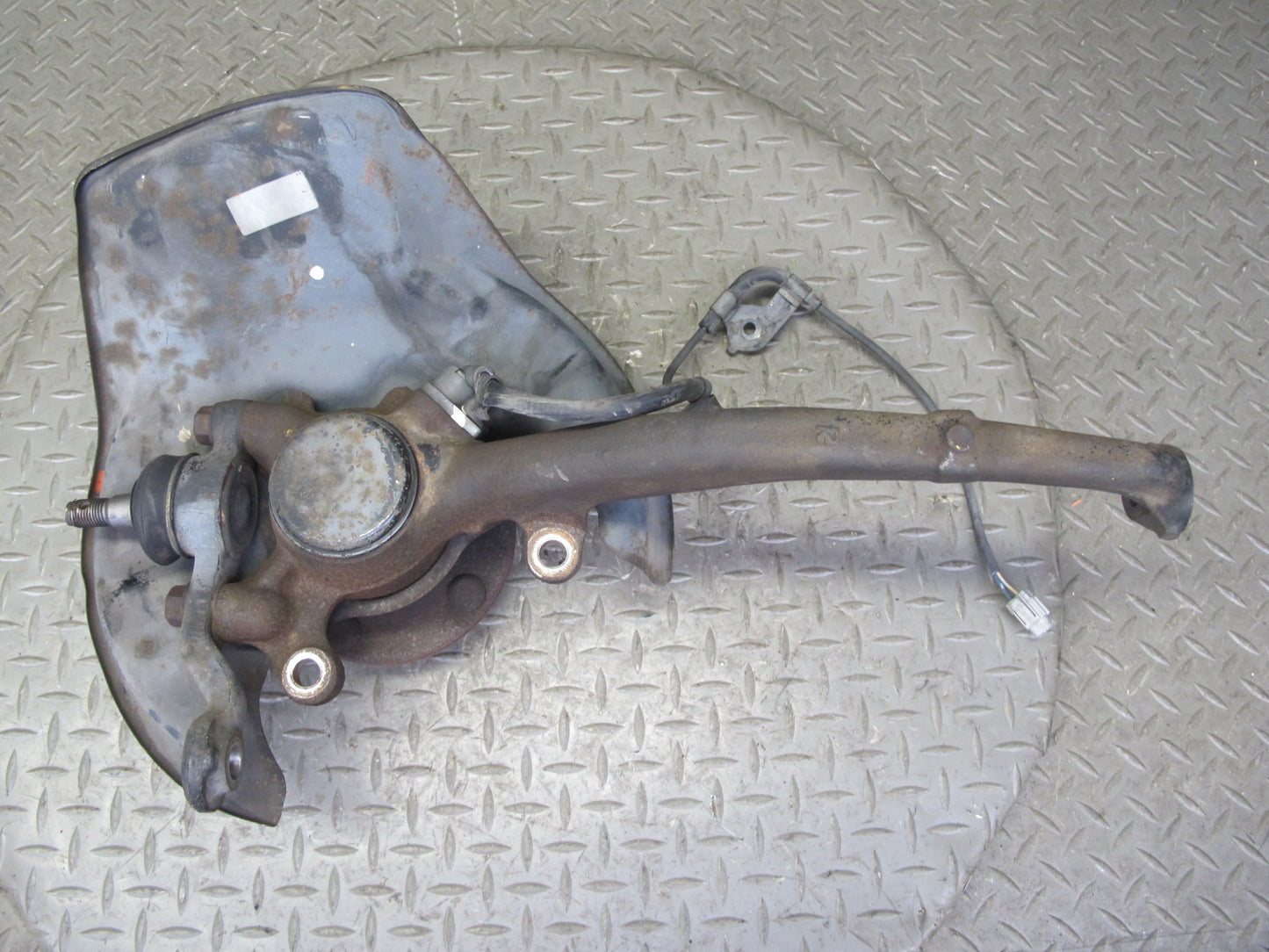 96-00 Toyota MARK2 JZX100 Tourer S Front Right Spindle Knuckle Wheel Hub OEM