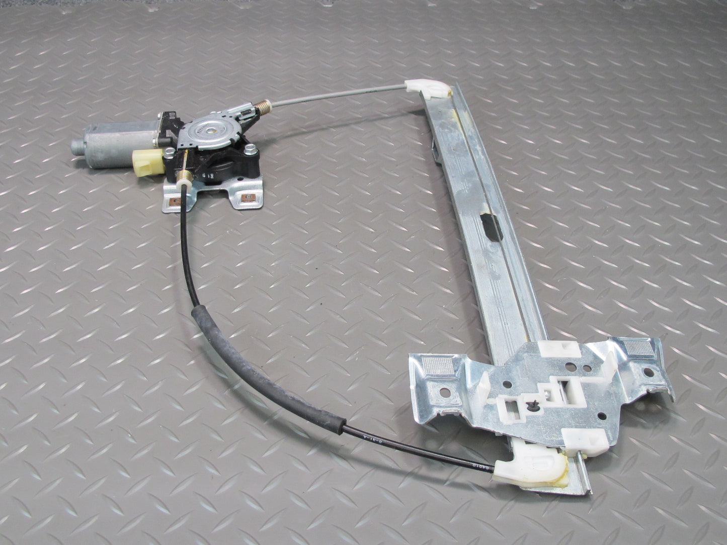 2003-2009 Hummer H2 Rear Left Door Window Regulator w Motor